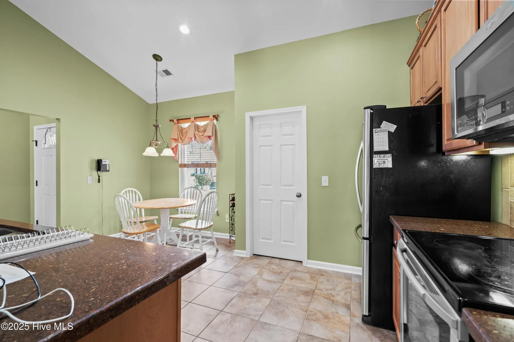 Property Slideshow image 12 of 46 | 641 meadowbrook ln, Calabash, NC, 28467