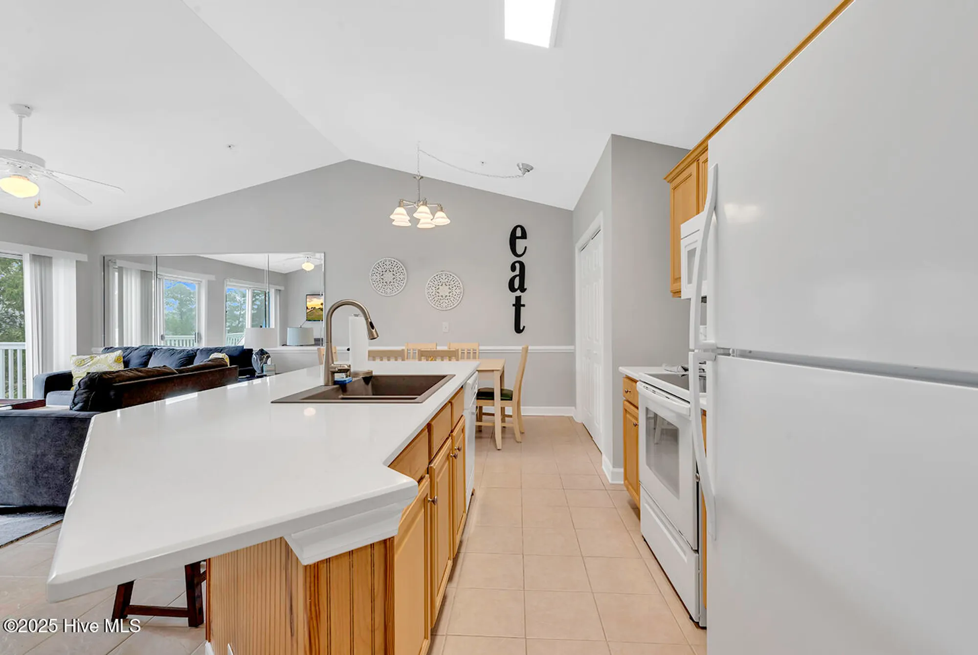 Property Slideshow image 11 of 24 | 1215 n middleton dr 2308, Calabash, NC, 28467