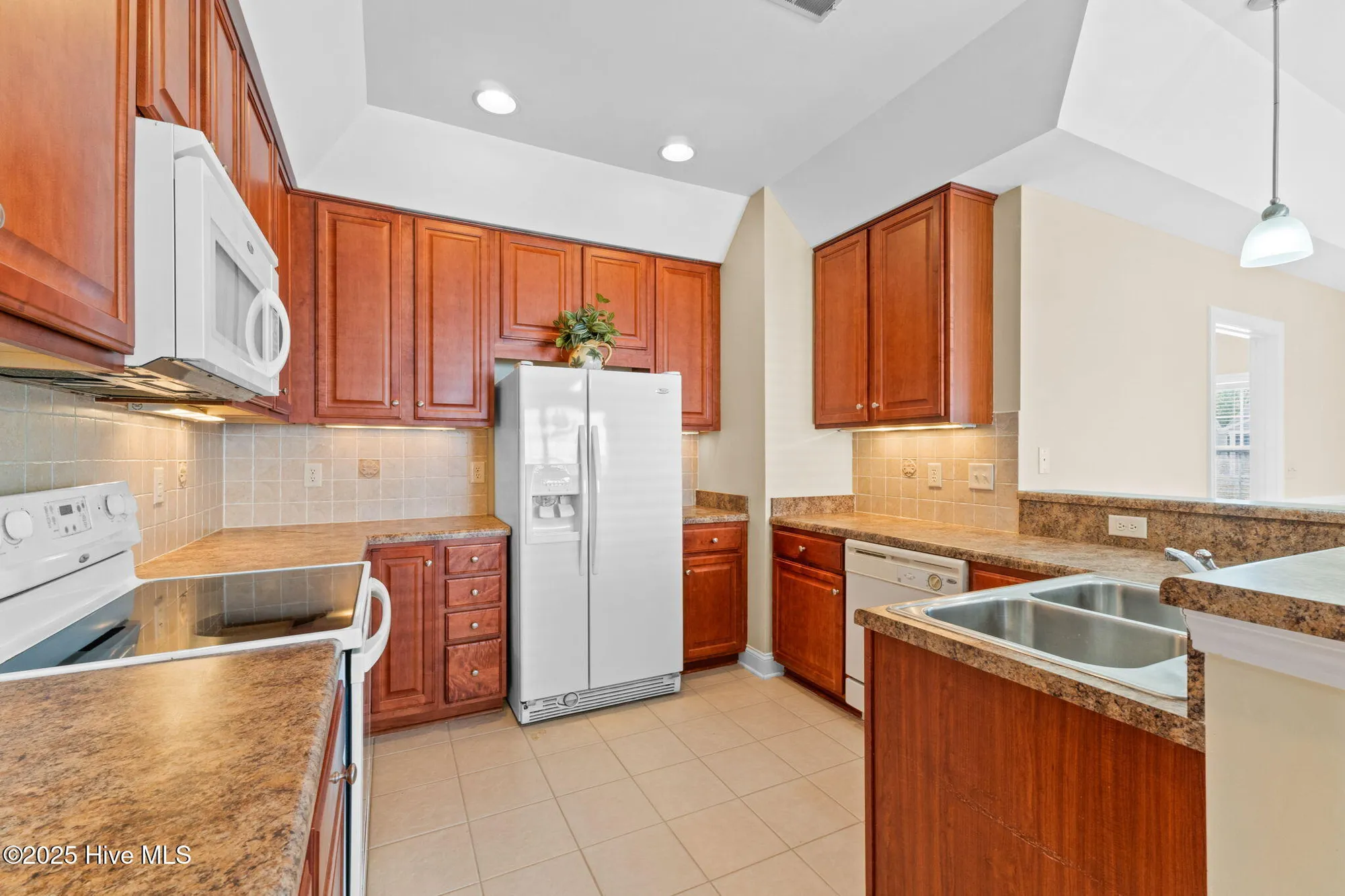 Property Slideshow image 8 of 89 | 8855 radcliff dr 51b, Calabash, NC, 28467