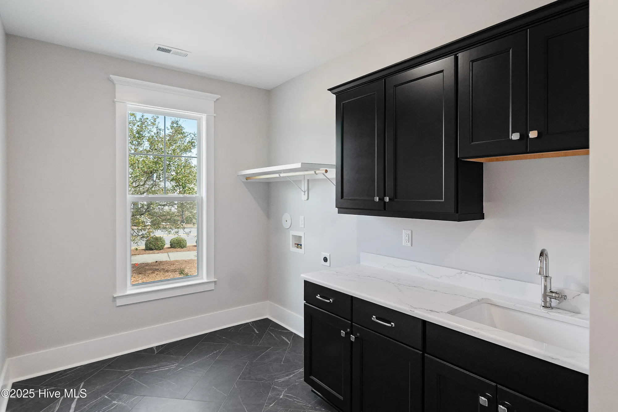 Property Slideshow image 35 of 61 | 851 meadowsweet ln, Leland, NC, 28451