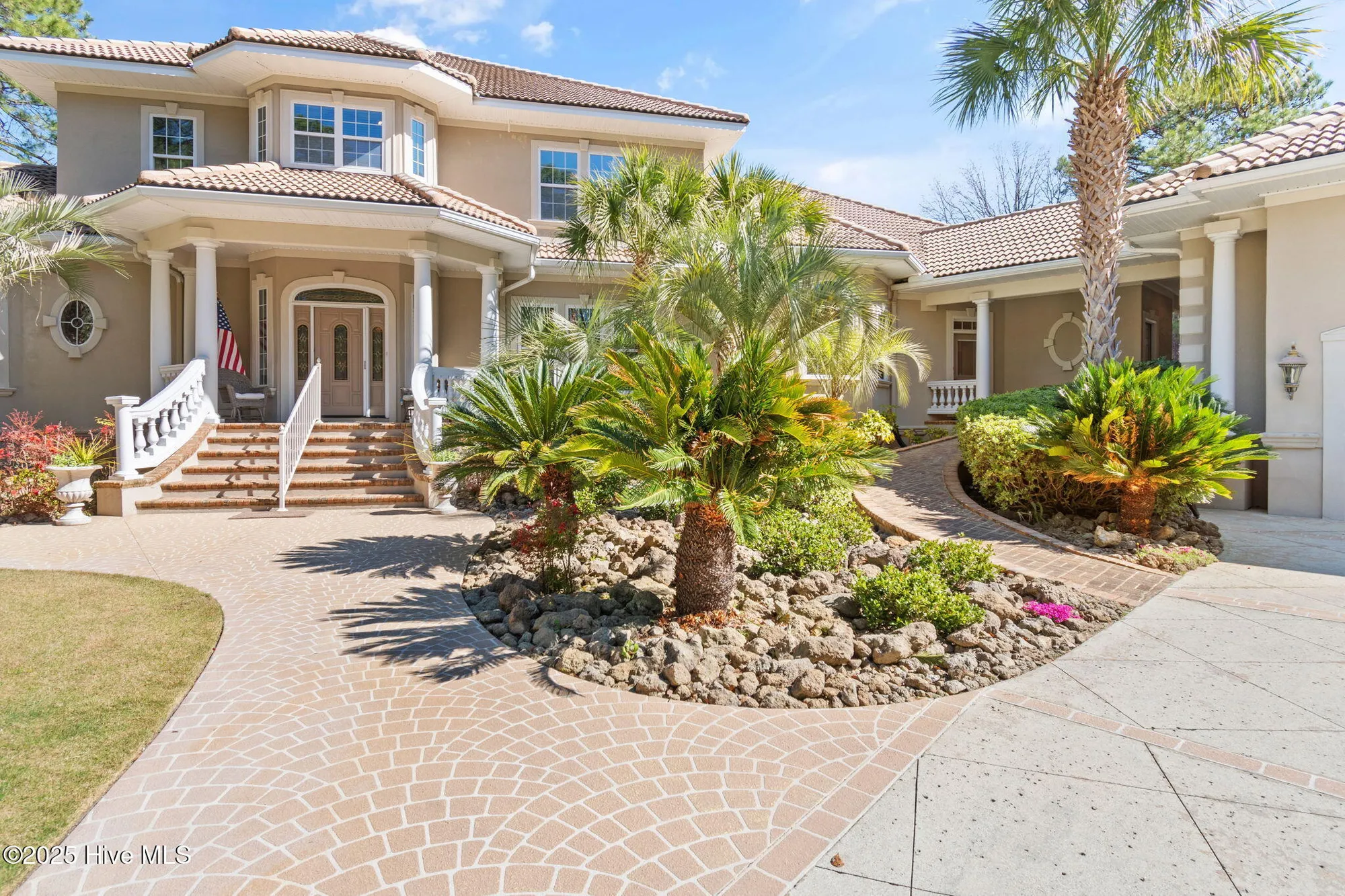 Property Slideshow image 6 of 90 | 2760 marsh point ln, Southport, NC, 28461