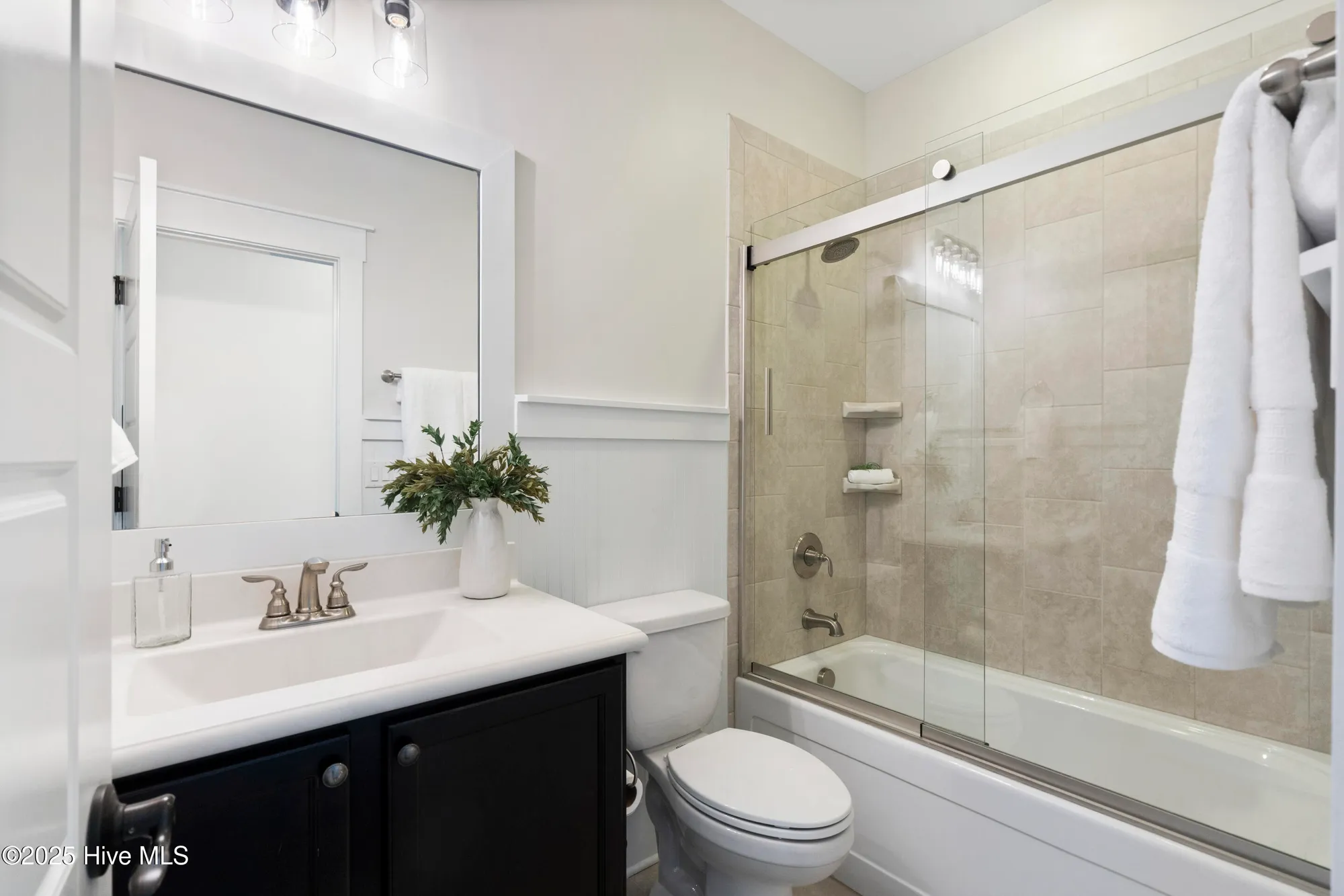 Property Slideshow image 11 of 34 | 2111 shelmore way, Leland, NC, 28451