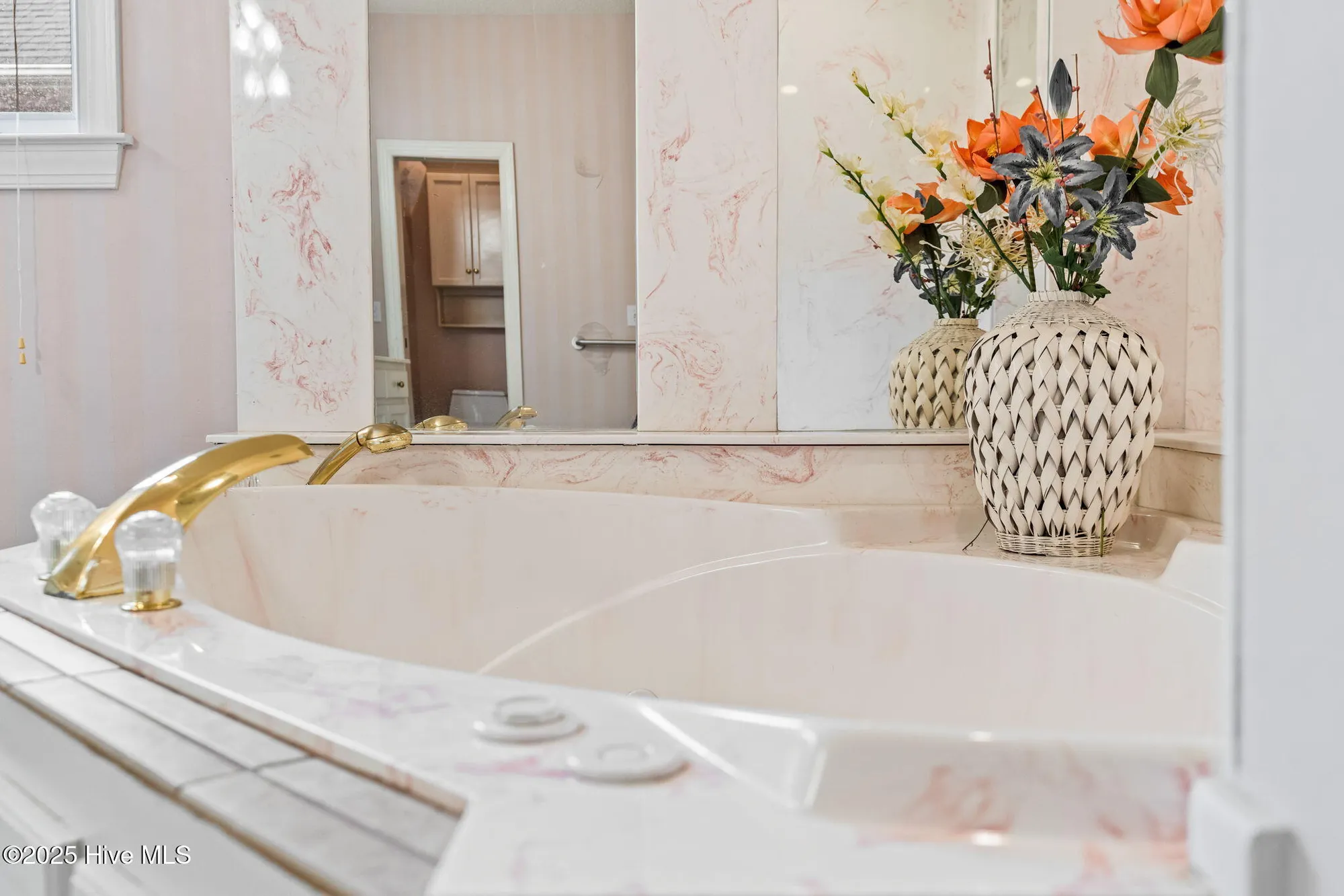 Property Slideshow image 24 of 77 | 178 edgewater cir, Sunset Beach, NC, 28468