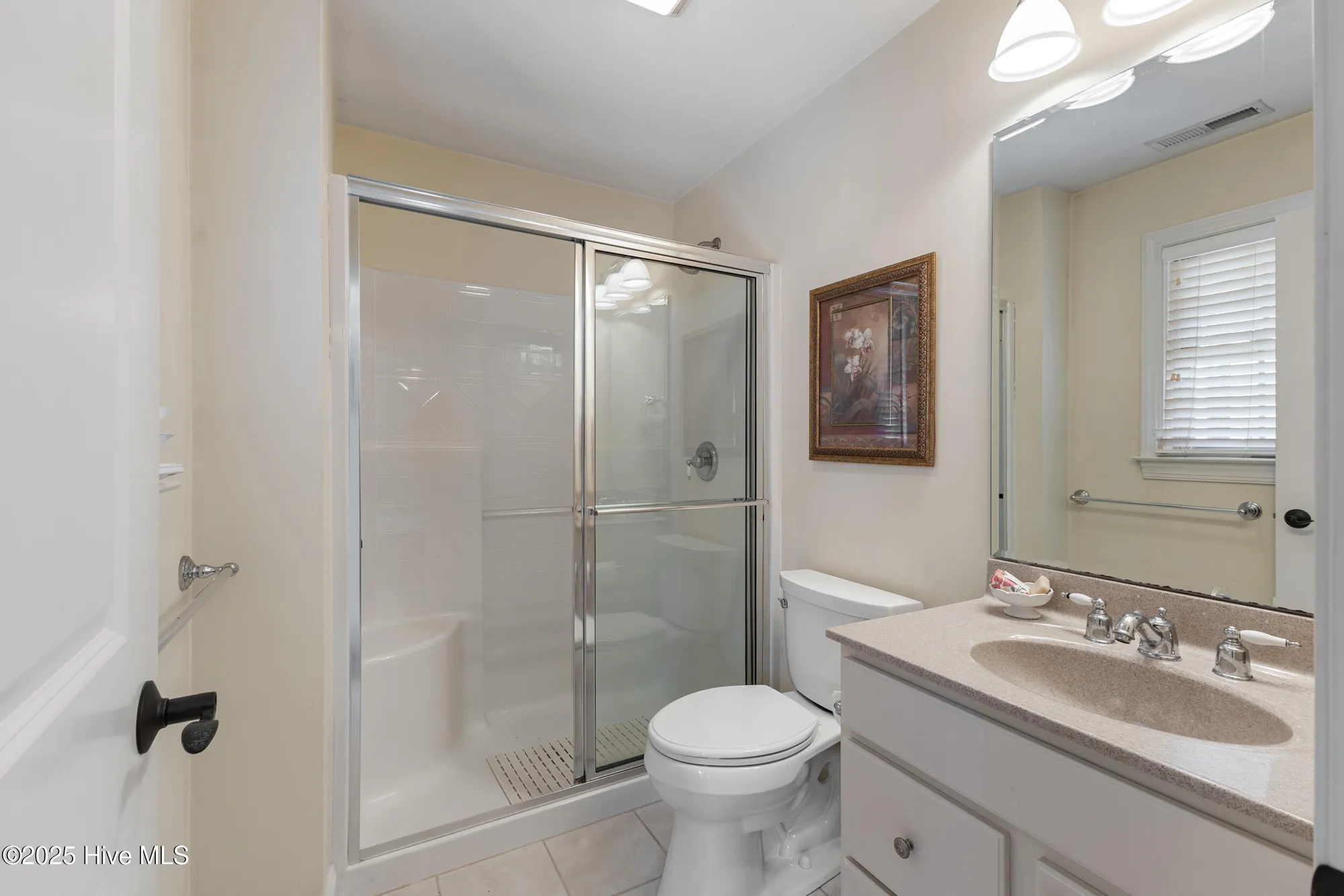 Property Slideshow image 33 of 45 | 8701 lincolnshire ln, Wilmington, NC, 28411