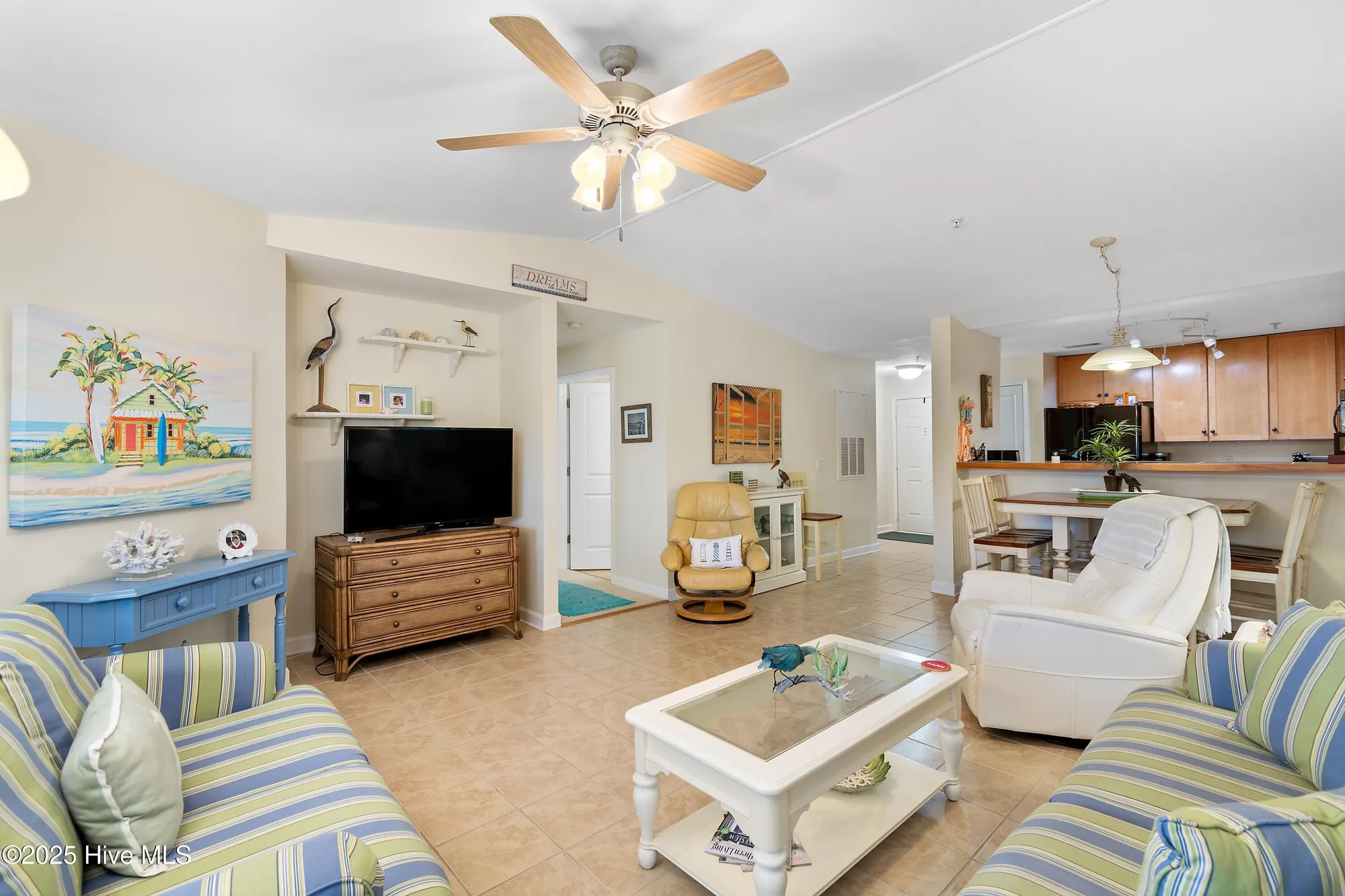 Property Slideshow image 12 of 46 | 260 s crow creek dr 17, Calabash, NC, 28467