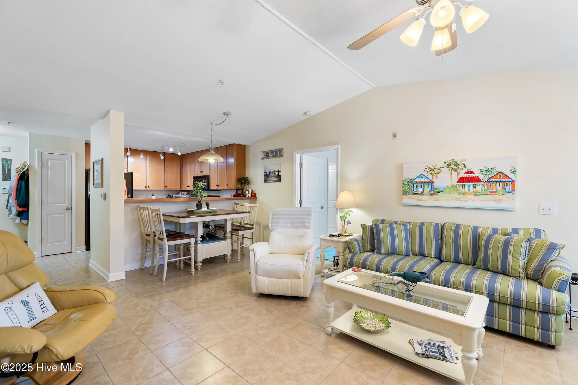Property Slideshow image 13 of 46 | 260 s crow creek dr 17, Calabash, NC, 28467