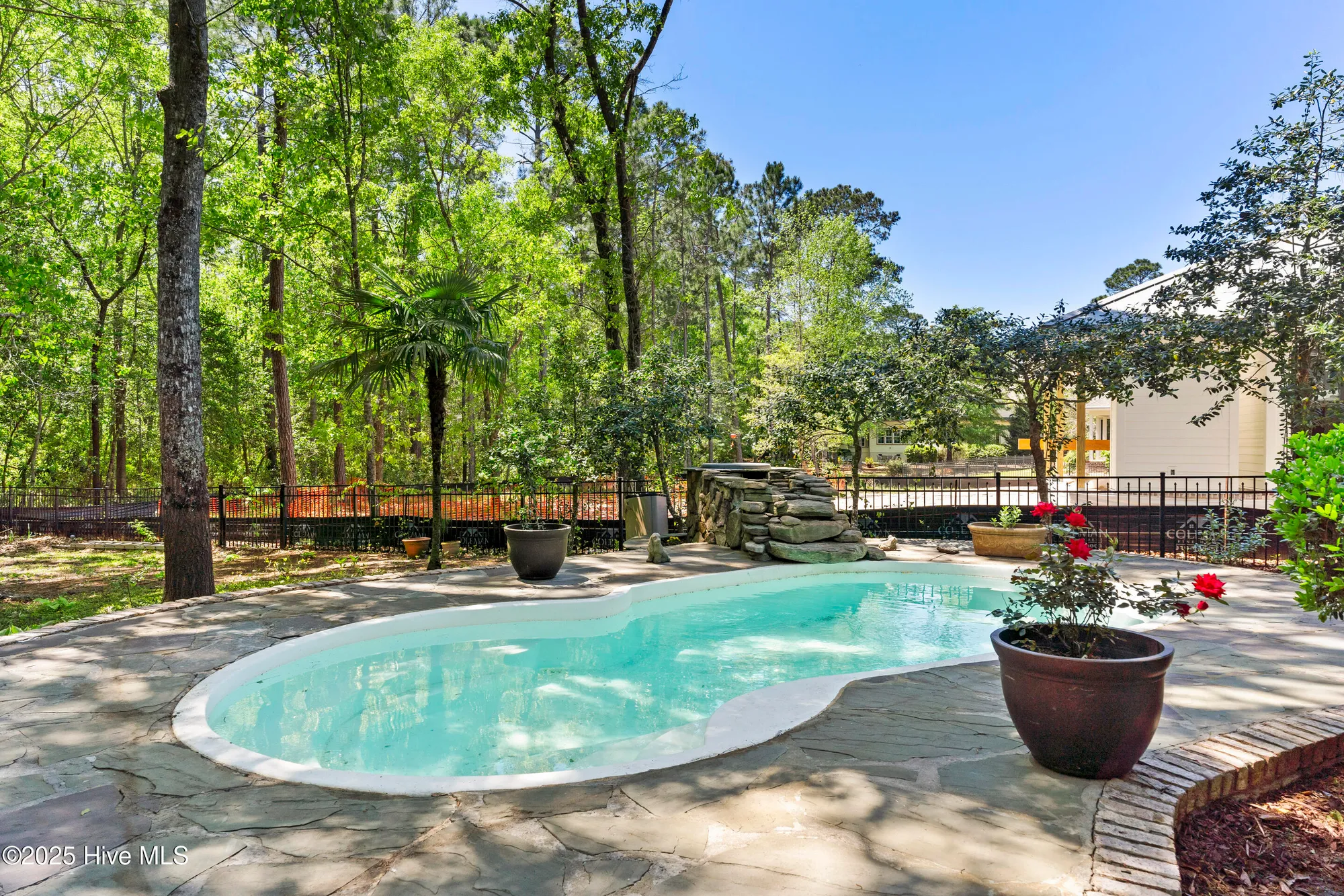 Property Slideshow image 3 of 113 | 1626 amberwood dr se, Bolivia, NC, 28422