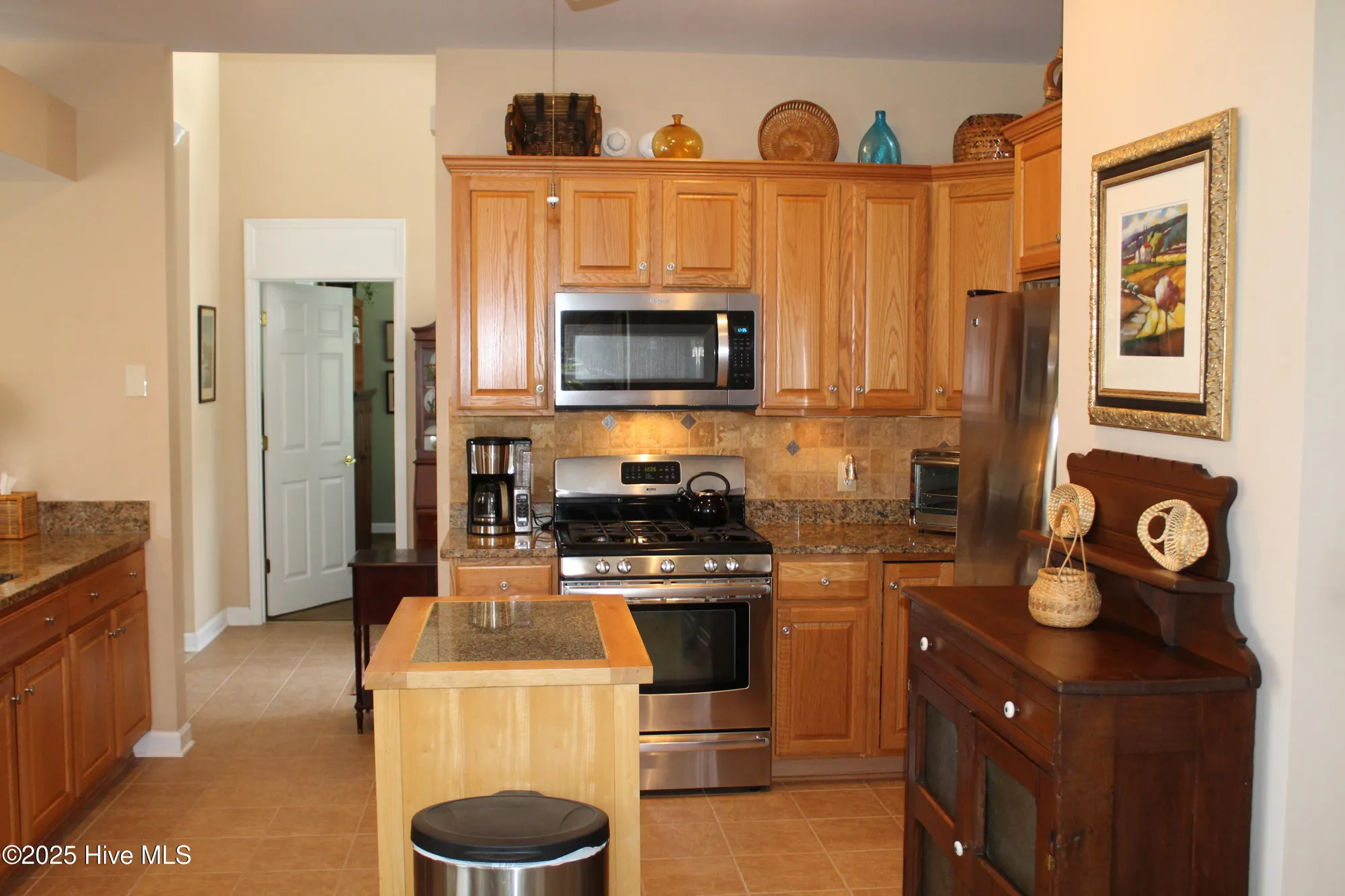 Property Slideshow image 8 of 34 | 7035 bloomsbury ct, Ocean Isle Beach, NC, 28469