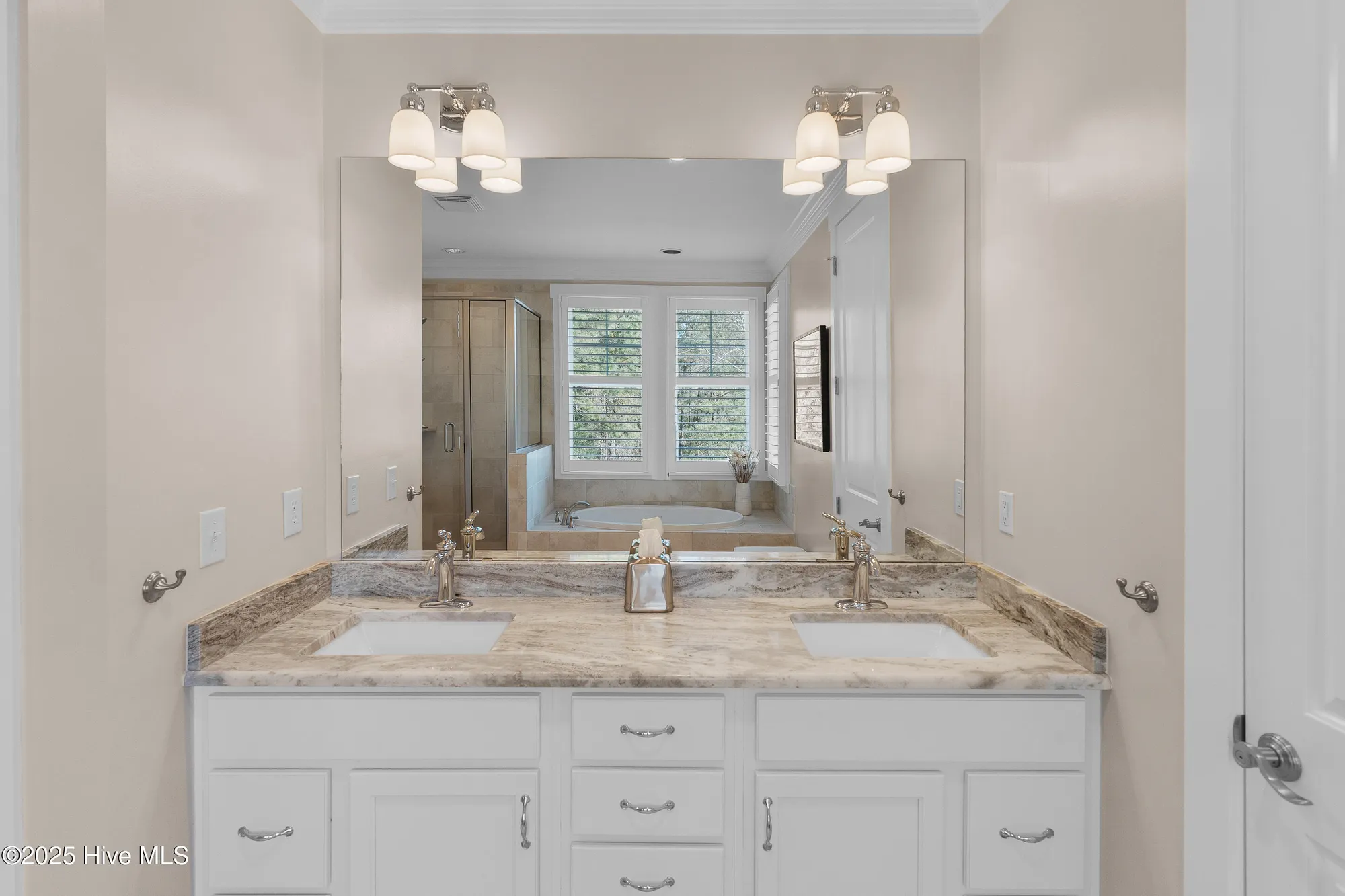 Property Slideshow image 22 of 44 | 2537 st james dr apt 1003, Southport, NC, 28461