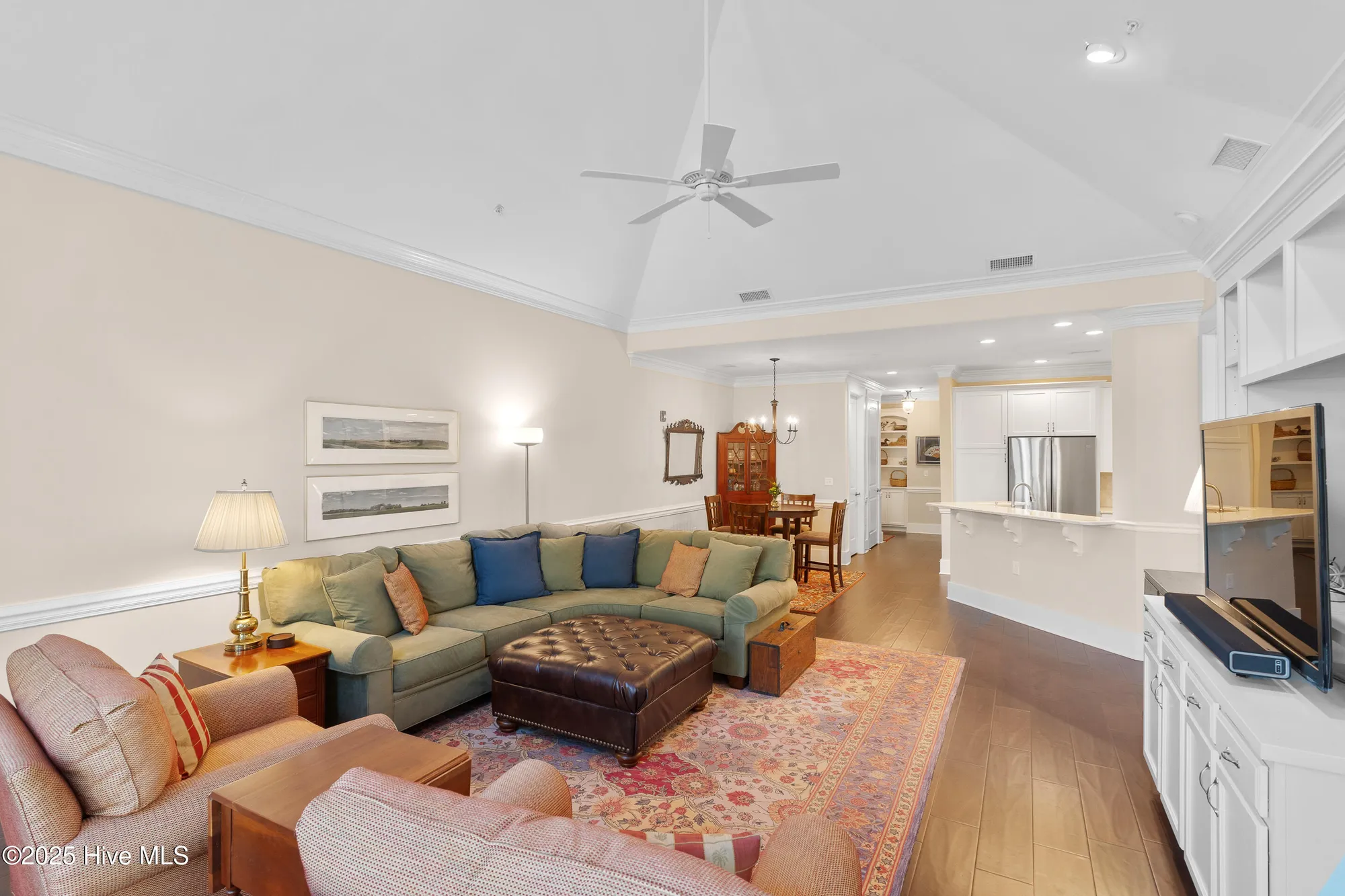 Property Slideshow image 11 of 44 | 2537 st james dr apt 1003, Southport, NC, 28461