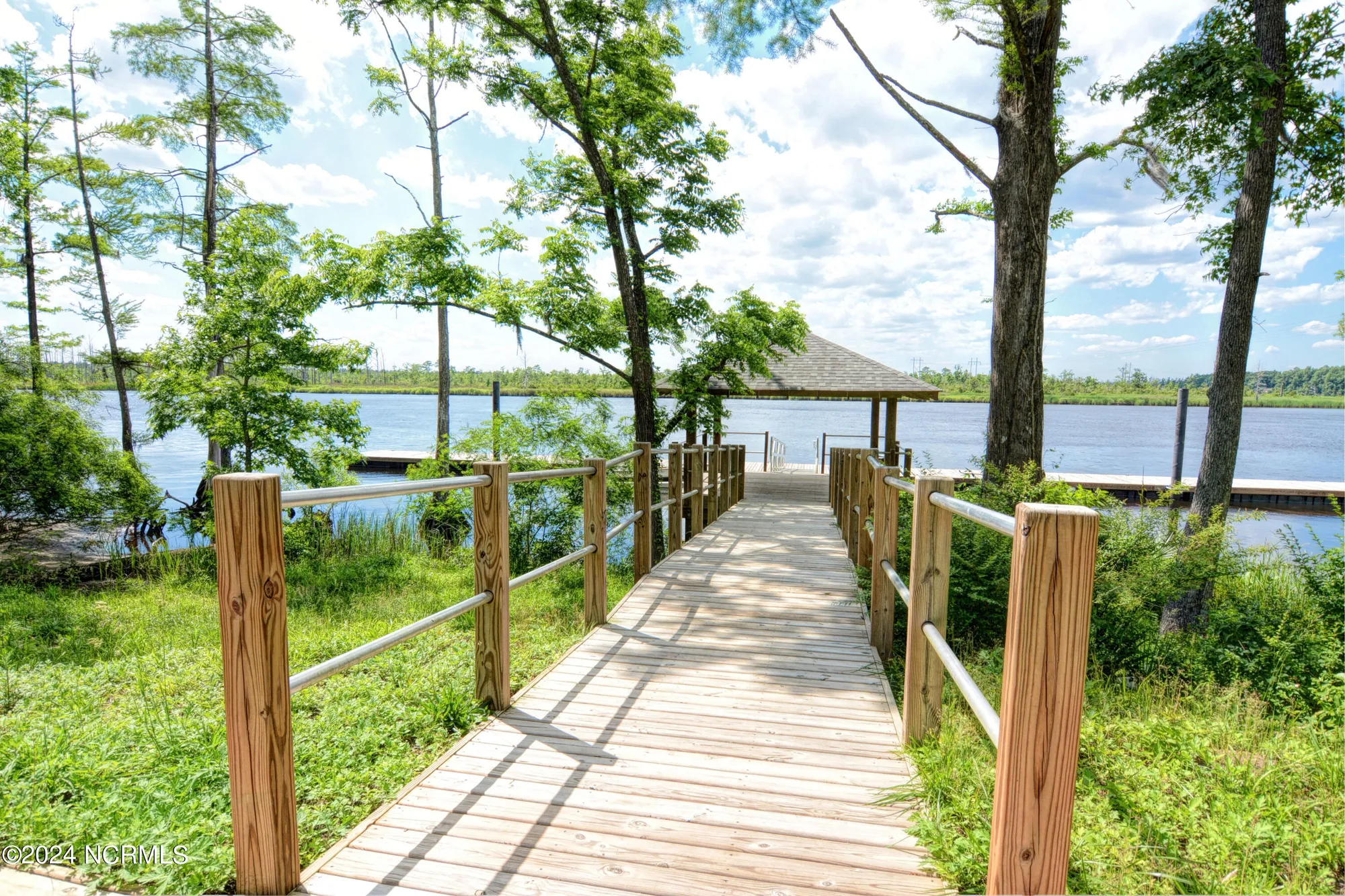 Property Slideshow image 72 of 90 | 3726 white cliffs dr, Castle Hayne, NC, 28429