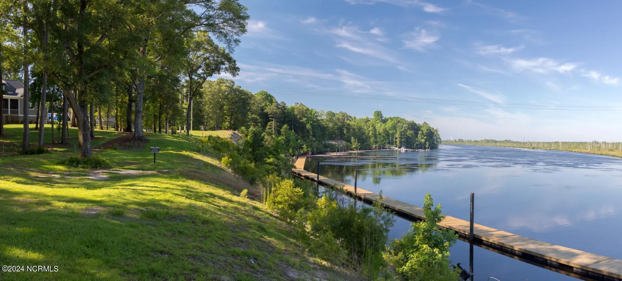 Property Slideshow image 76 of 90 | 3726 white cliffs dr, Castle Hayne, NC, 28429