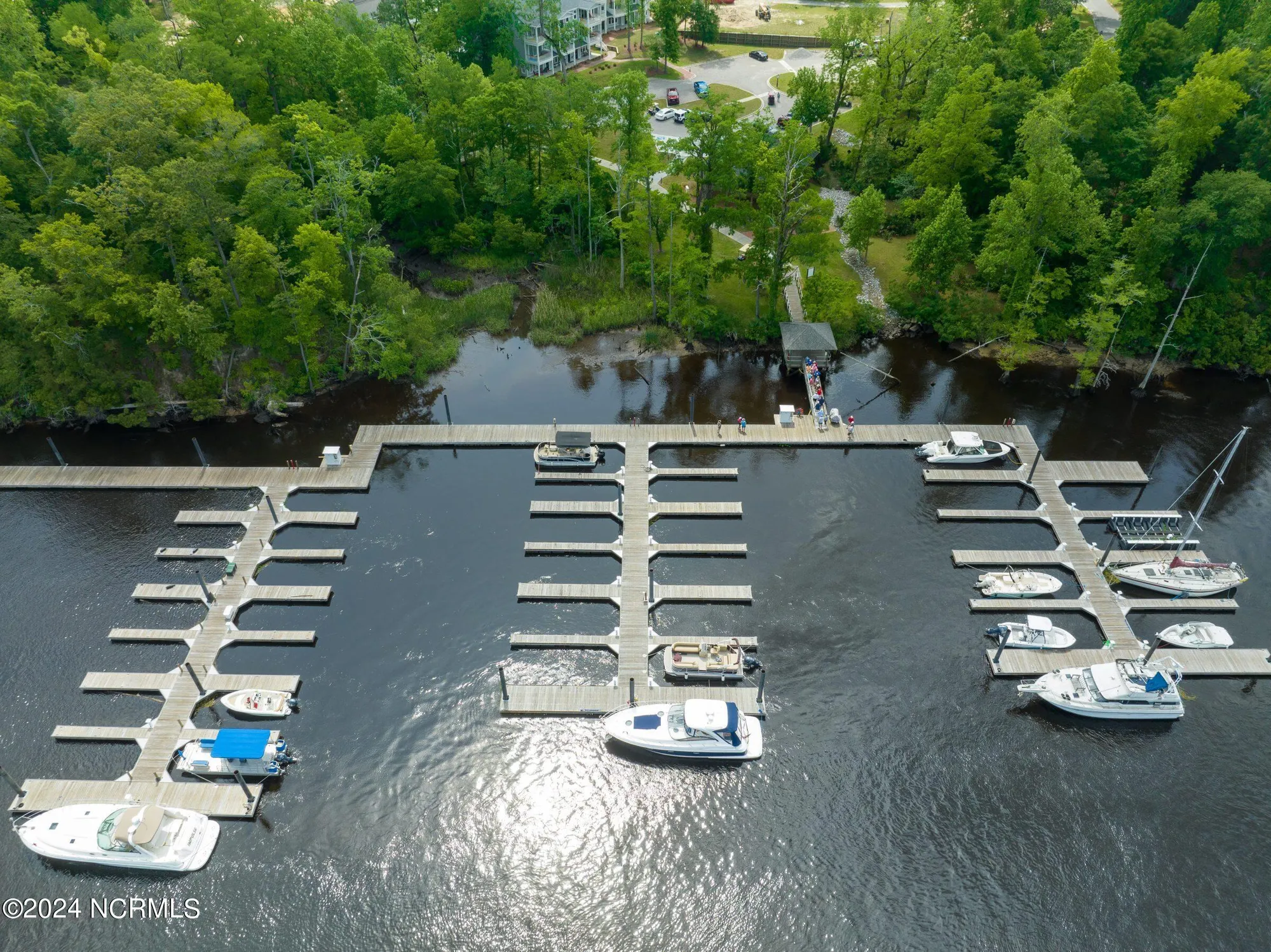 Property Slideshow image 80 of 90 | 3726 white cliffs dr, Castle Hayne, NC, 28429