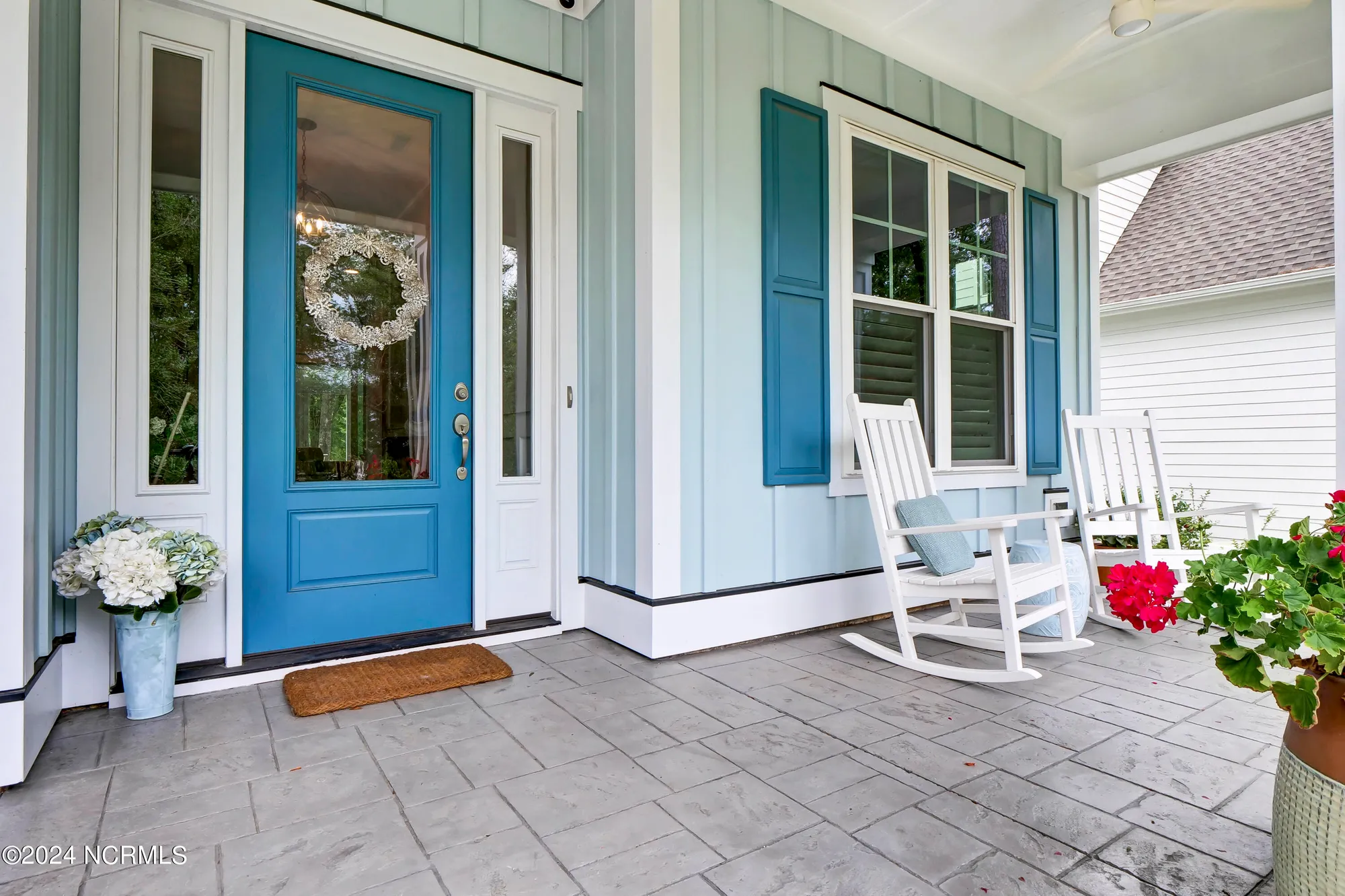 Property Slideshow image 3 of 90 | 3726 white cliffs dr, Castle Hayne, NC, 28429