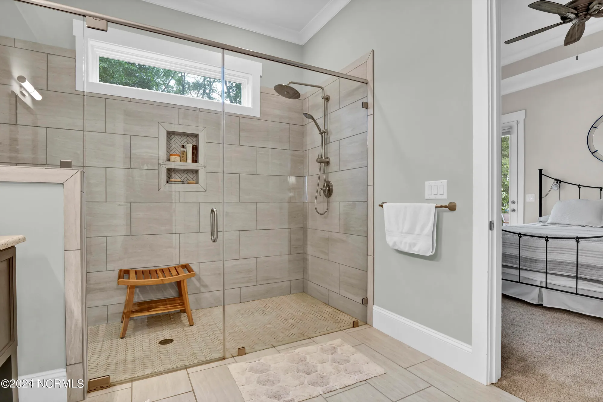 Property Slideshow image 25 of 90 | 3726 white cliffs dr, Castle Hayne, NC, 28429