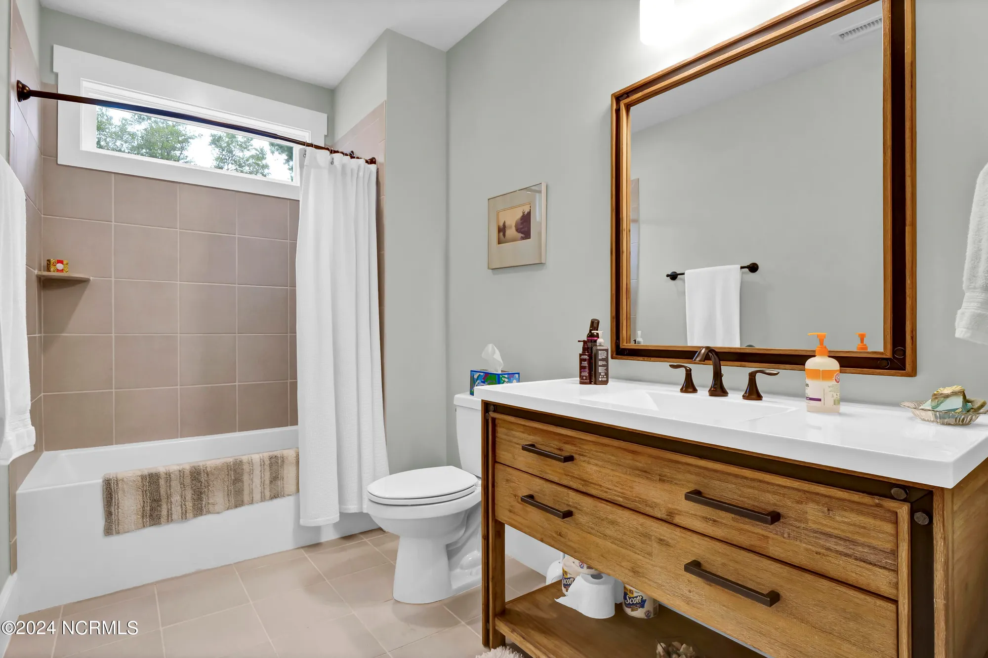 Property Slideshow image 34 of 90 | 3726 white cliffs dr, Castle Hayne, NC, 28429