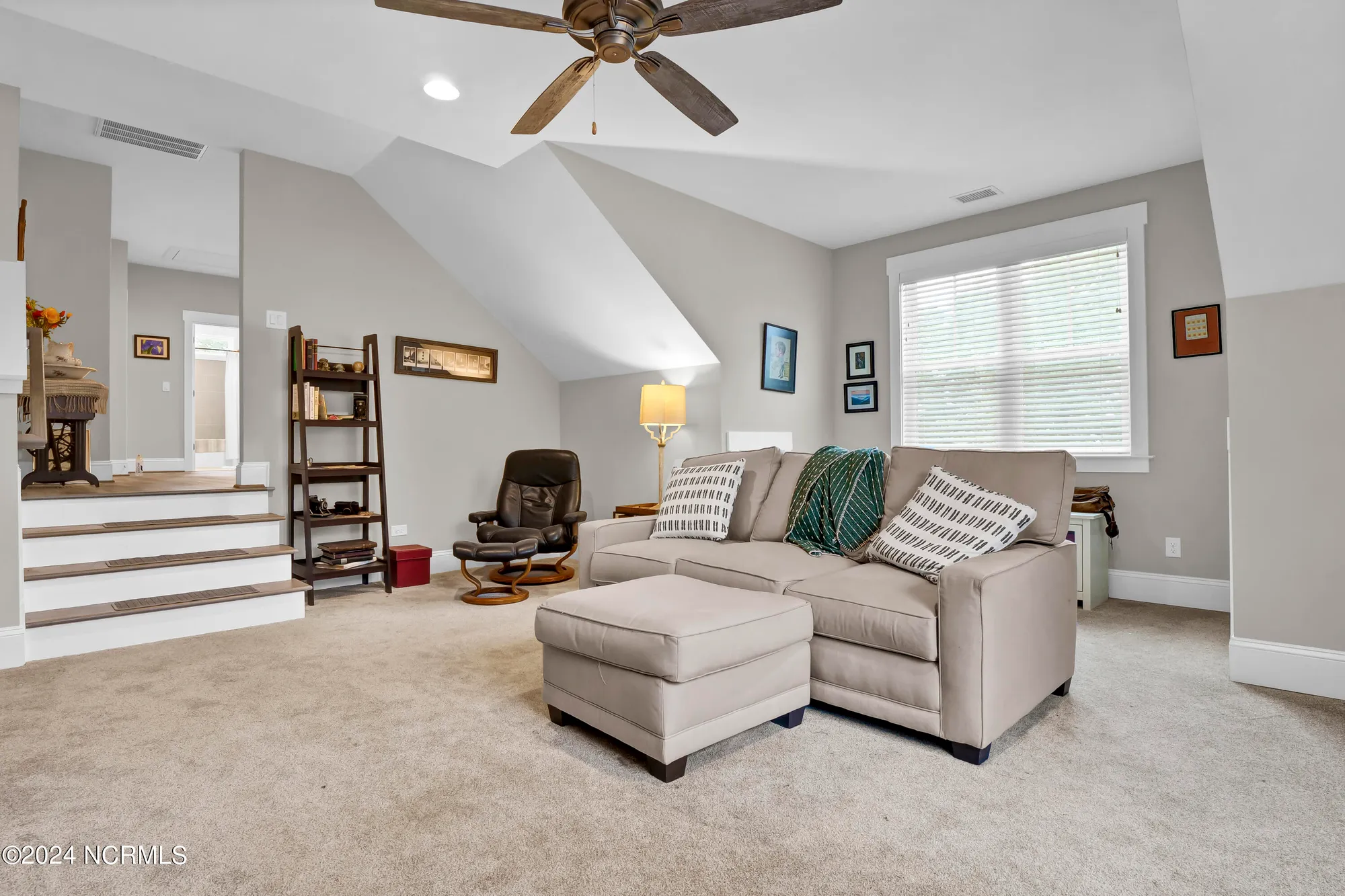 Property Slideshow image 38 of 90 | 3726 white cliffs dr, Castle Hayne, NC, 28429
