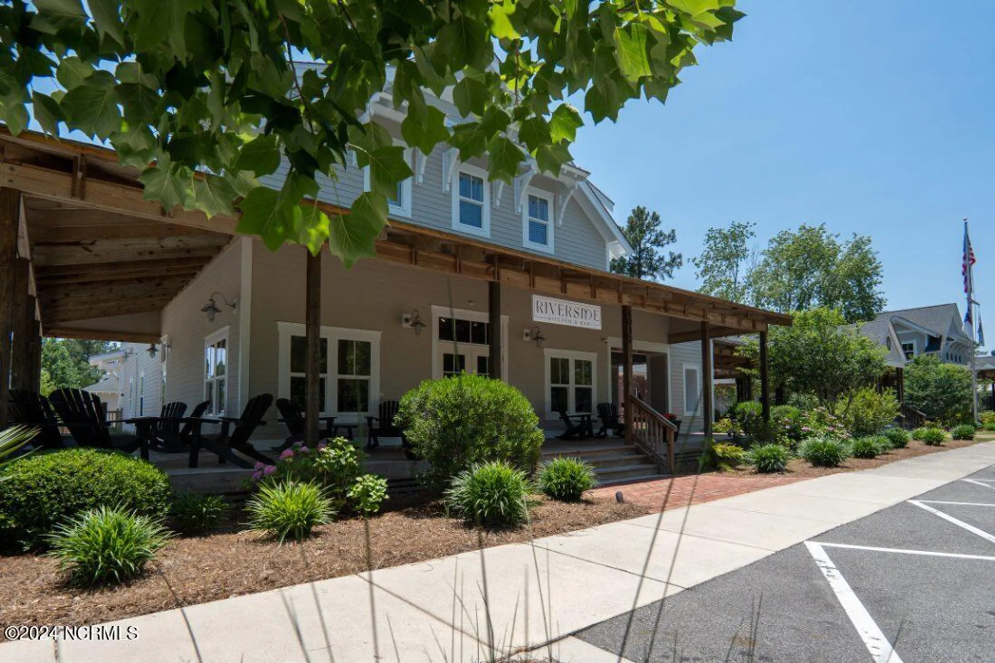 Property Slideshow image 64 of 90 | 3726 white cliffs dr, Castle Hayne, NC, 28429