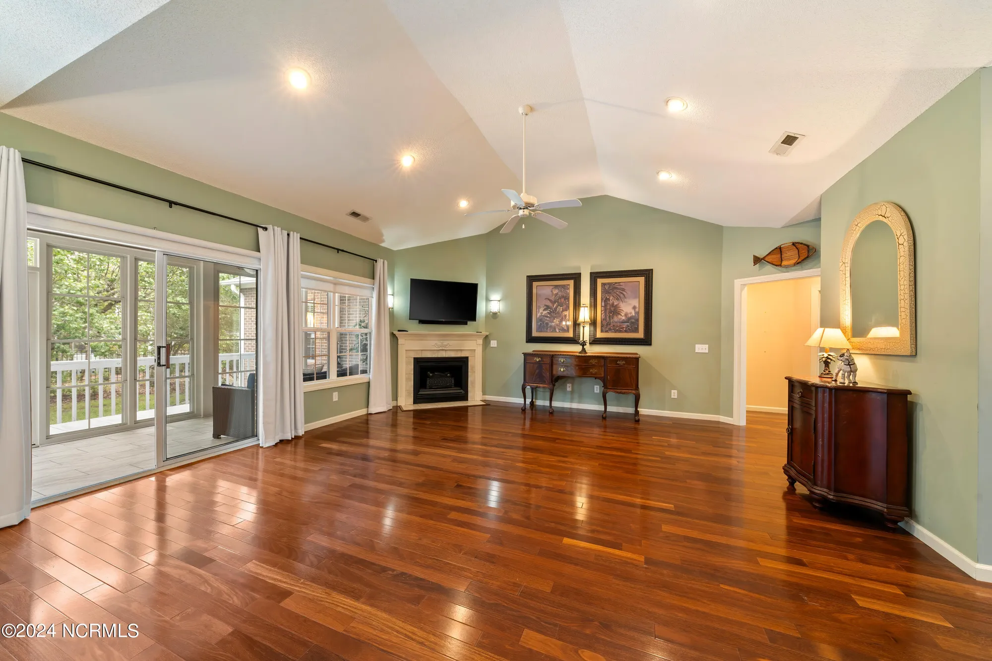Property Slideshow image 10 of 77 | 4144 amblestone way, Southport, NC, 28461
