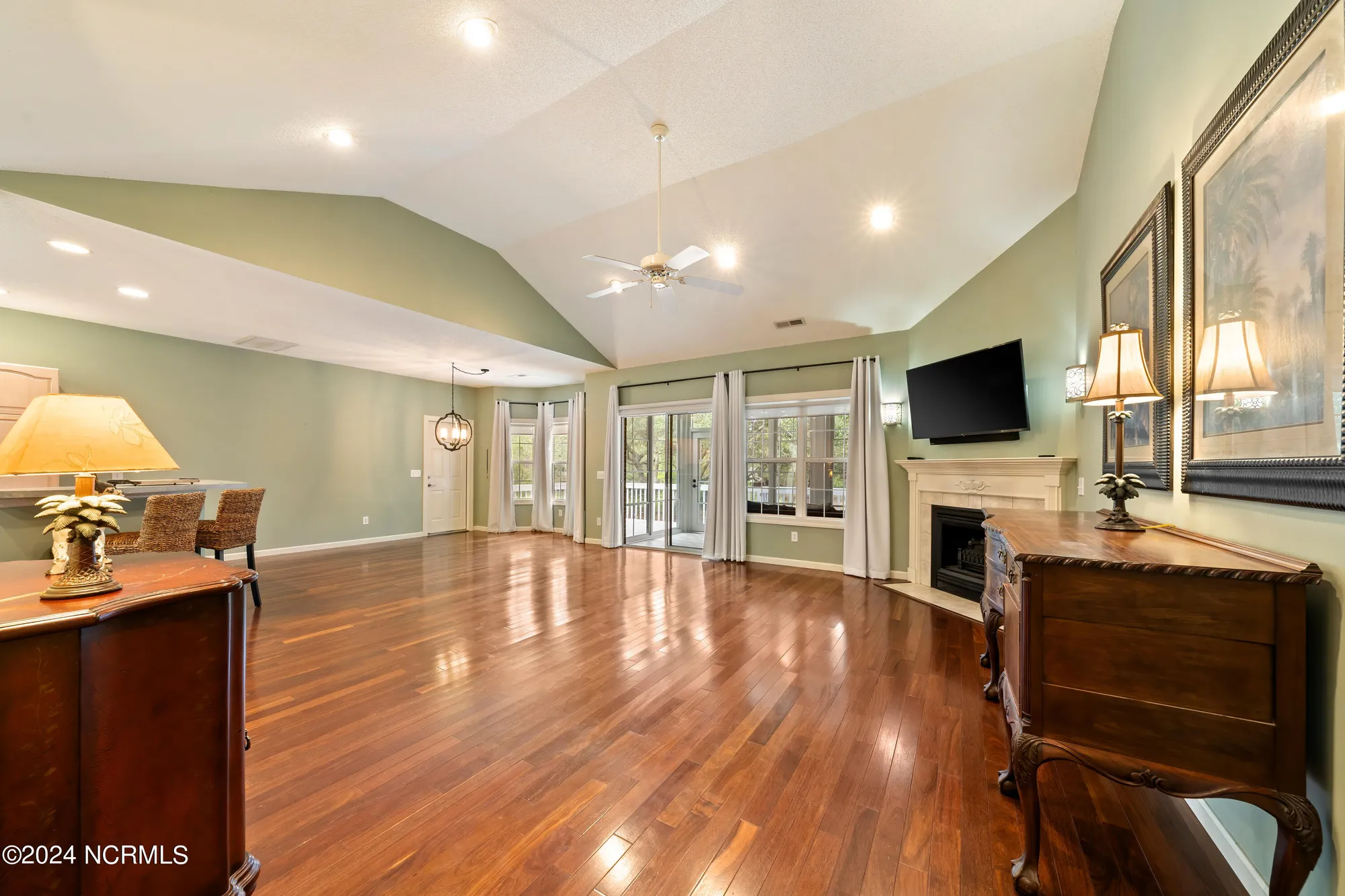 Property Slideshow image 13 of 77 | 4144 amblestone way, Southport, NC, 28461