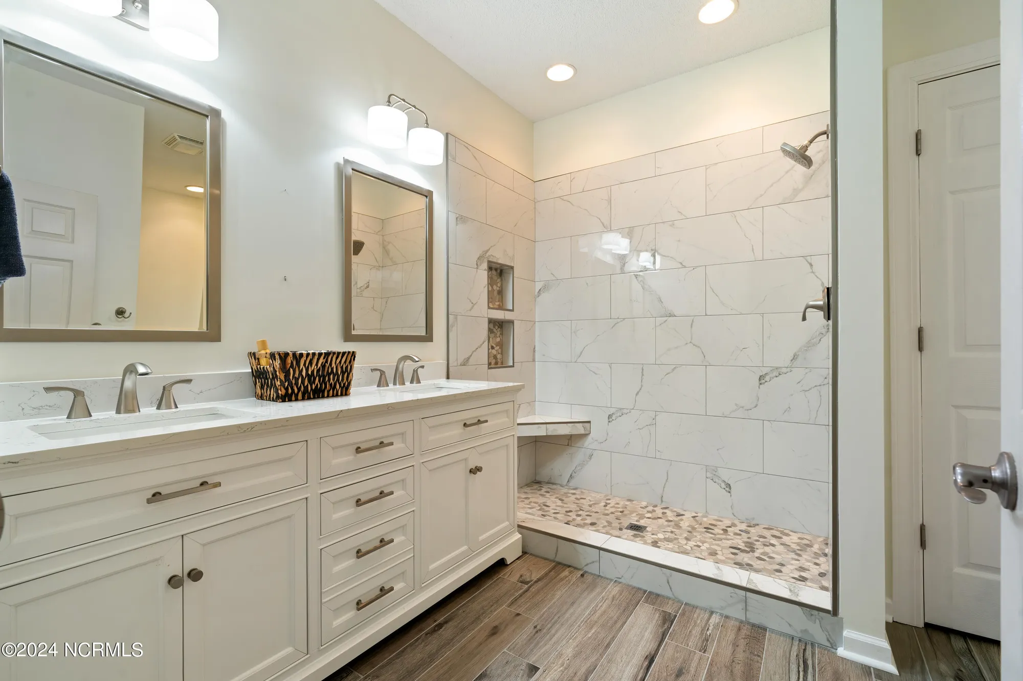 Property Slideshow image 31 of 77 | 4144 amblestone way, Southport, NC, 28461