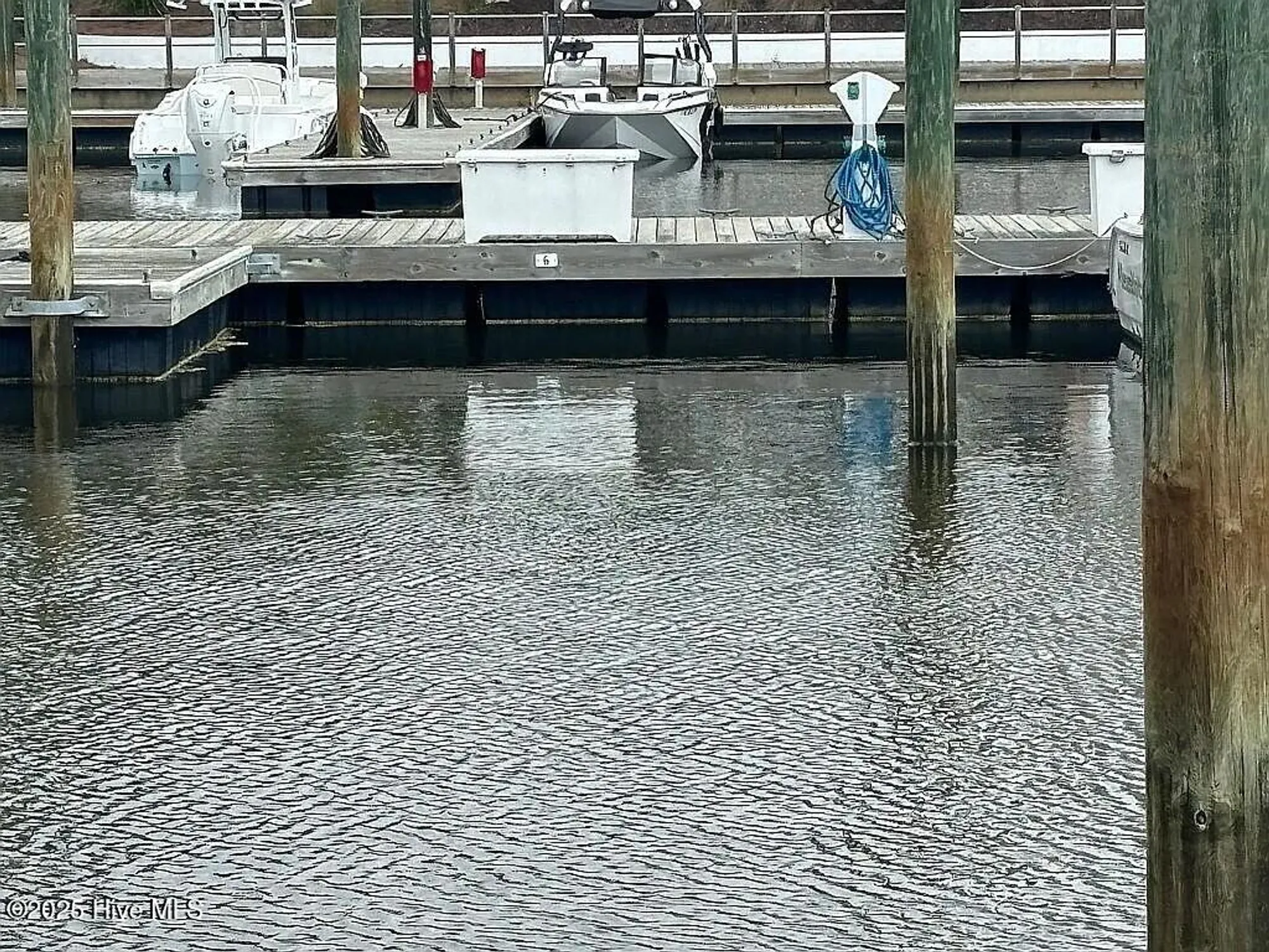 Property Slideshow image 3 of 9 | 2571 st james dr # f6, Southport, NC, 28461