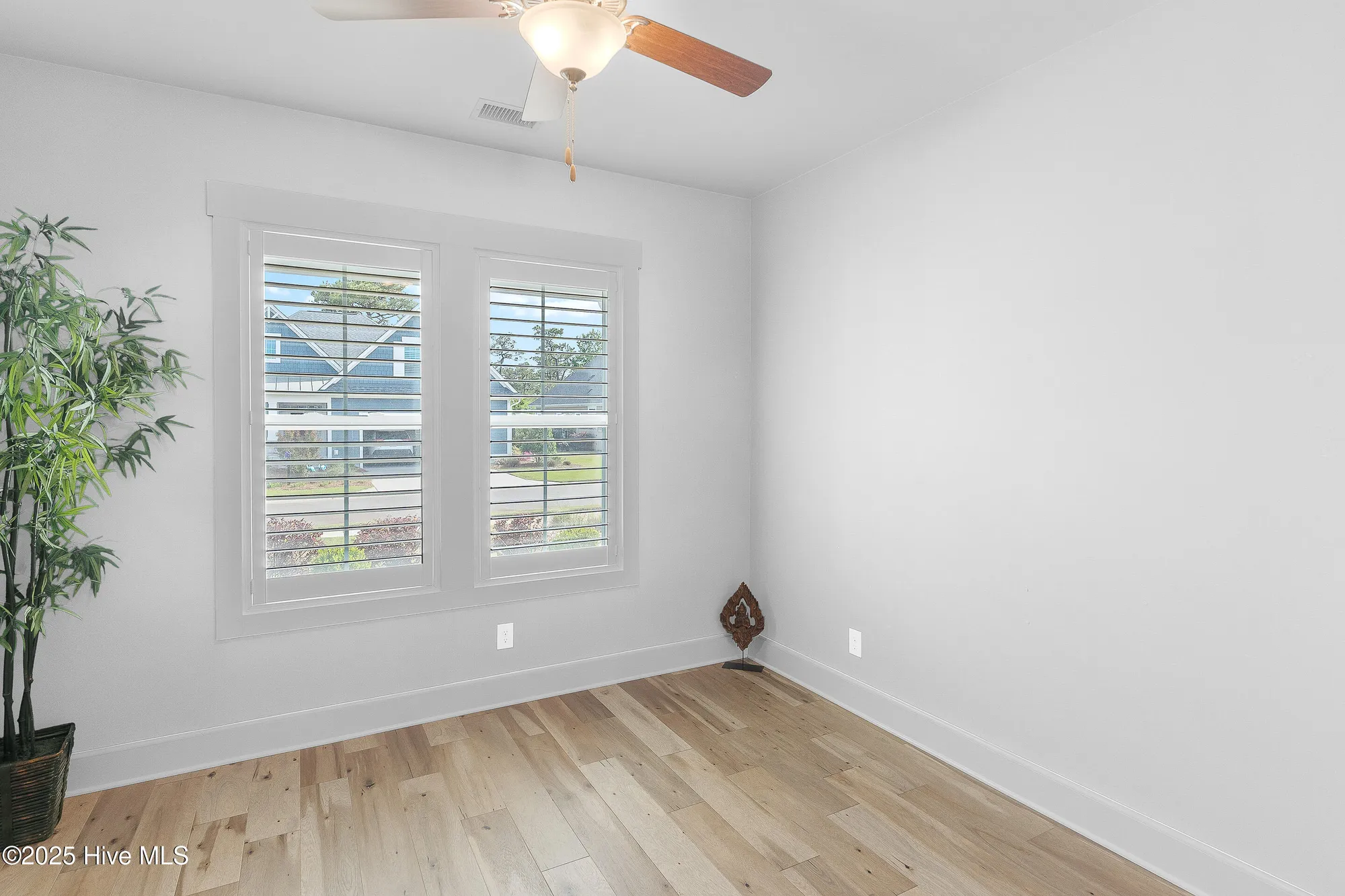 Property Slideshow image 21 of 37 | 3680 battery ln, Southport, NC, 28461