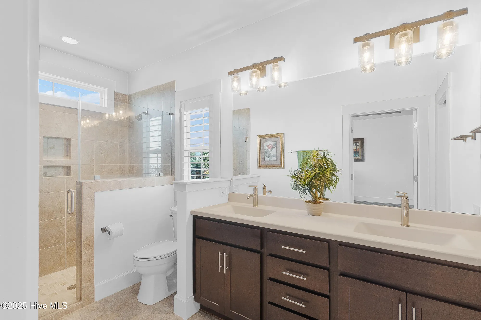 Property Slideshow image 26 of 37 | 3680 battery ln, Southport, NC, 28461