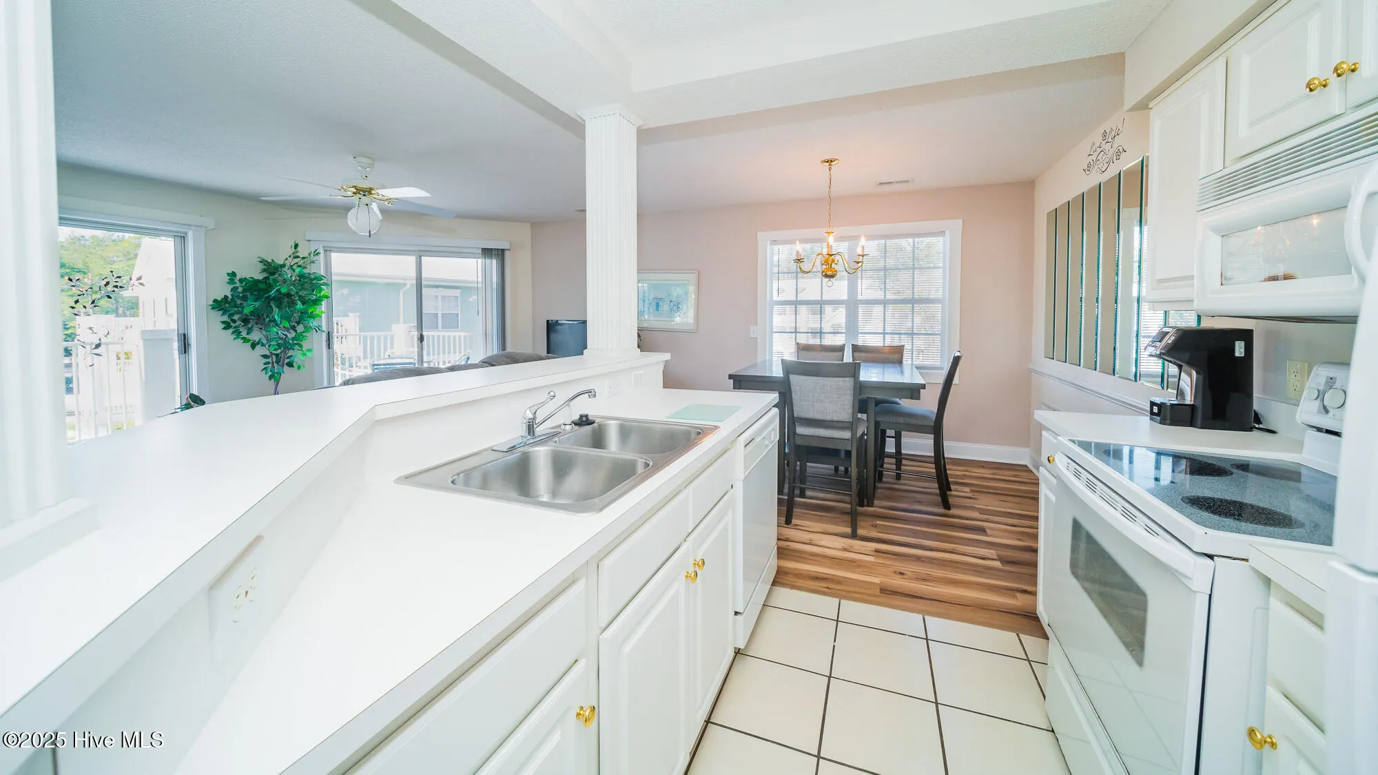 Property Slideshow image 9 of 46 | 330 s middleton dr 1209, Calabash, NC, 28467
