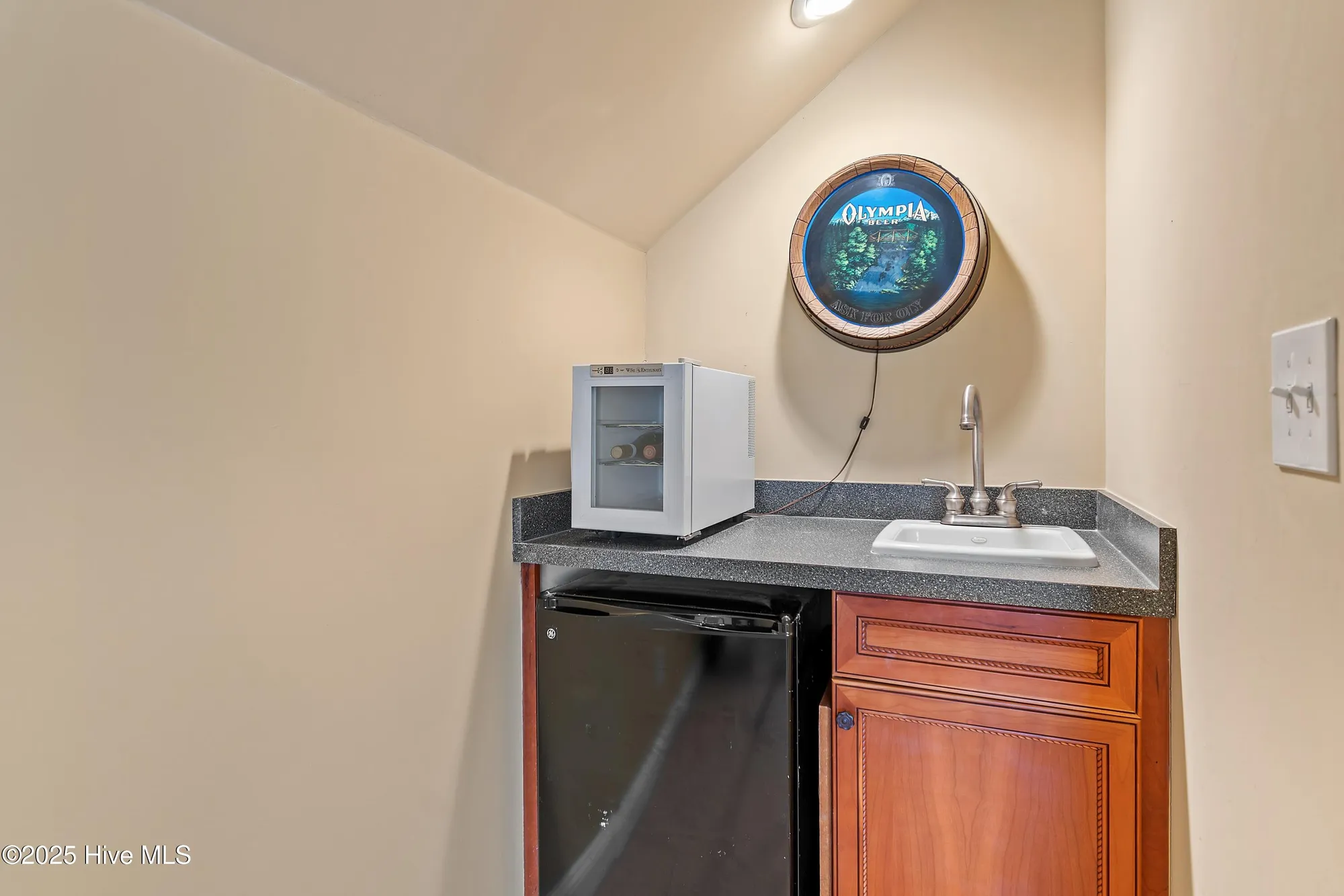 Property Slideshow image 42 of 65 | 2760 harbormaster dr, Southport, NC, 28461