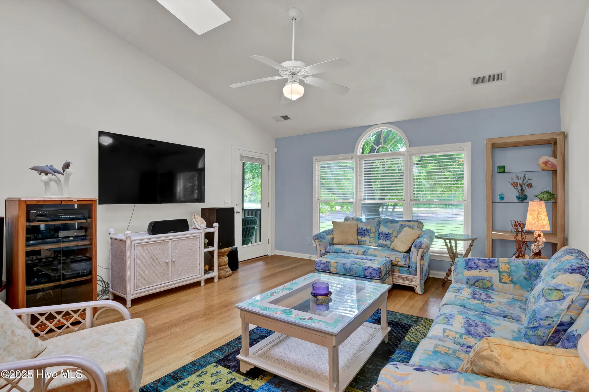 Property Slideshow image 10 of 48 | 234 kings trl apt 25b, Sunset Beach, NC, 28468