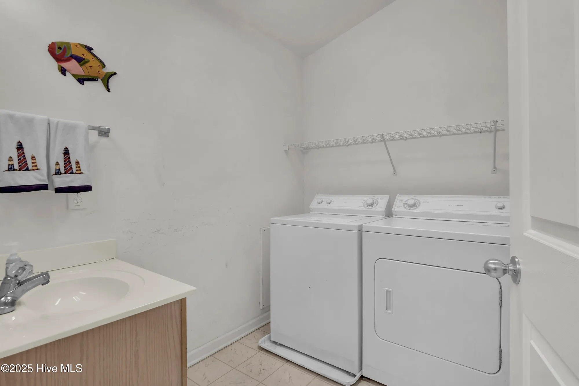 Property Slideshow image 8 of 48 | 234 kings trl apt 25b, Sunset Beach, NC, 28468