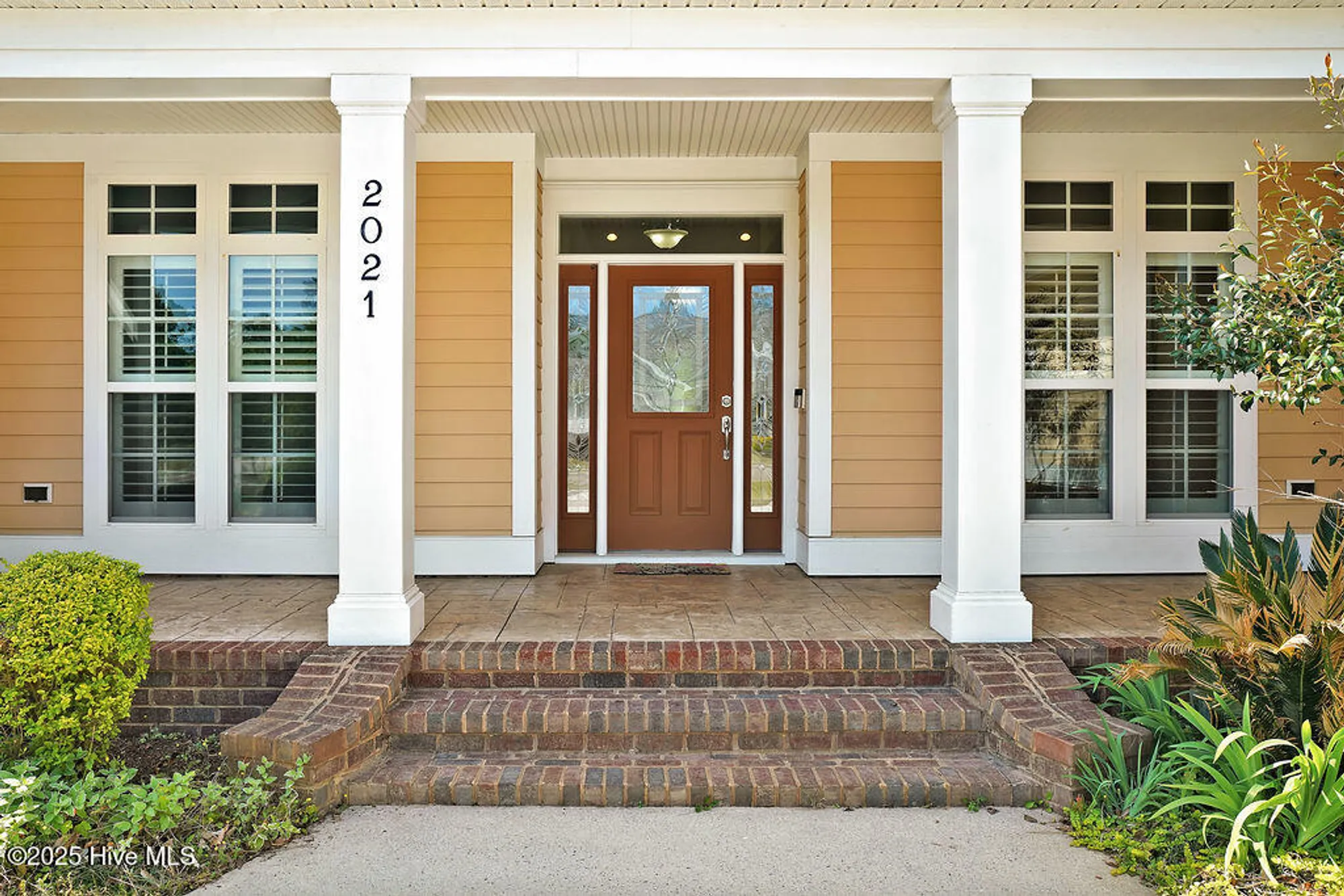 Property Slideshow image 4 of 86 | 2021 colony pines dr, Leland, NC, 28451