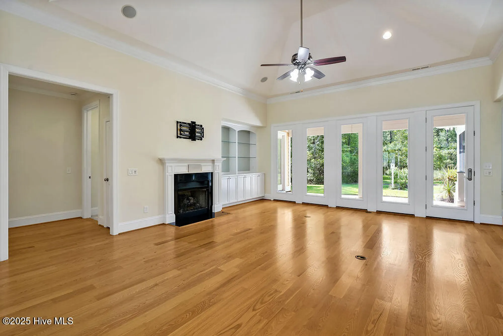 Property Slideshow image 10 of 86 | 2021 colony pines dr, Leland, NC, 28451