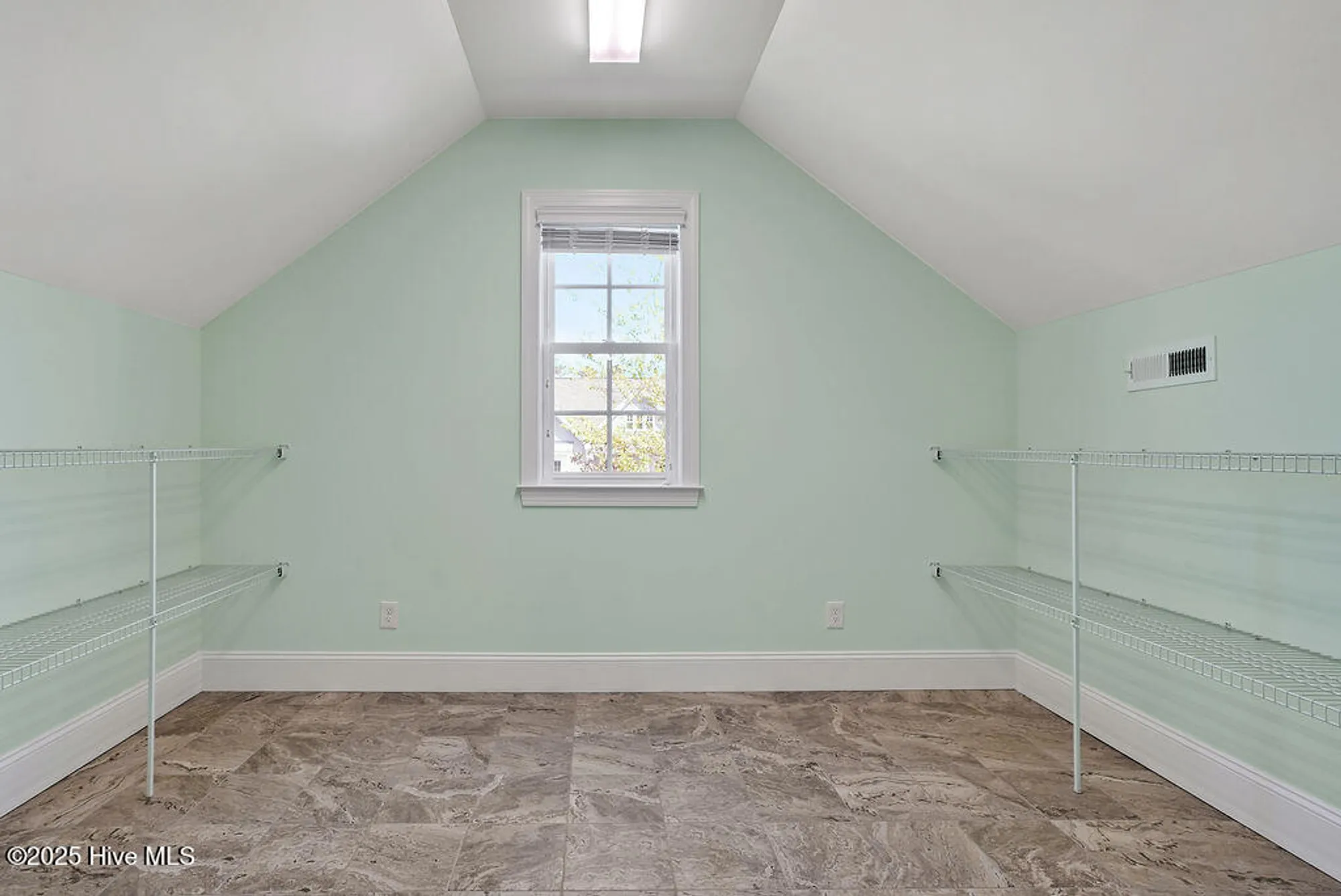 Property Slideshow image 40 of 86 | 2021 colony pines dr, Leland, NC, 28451