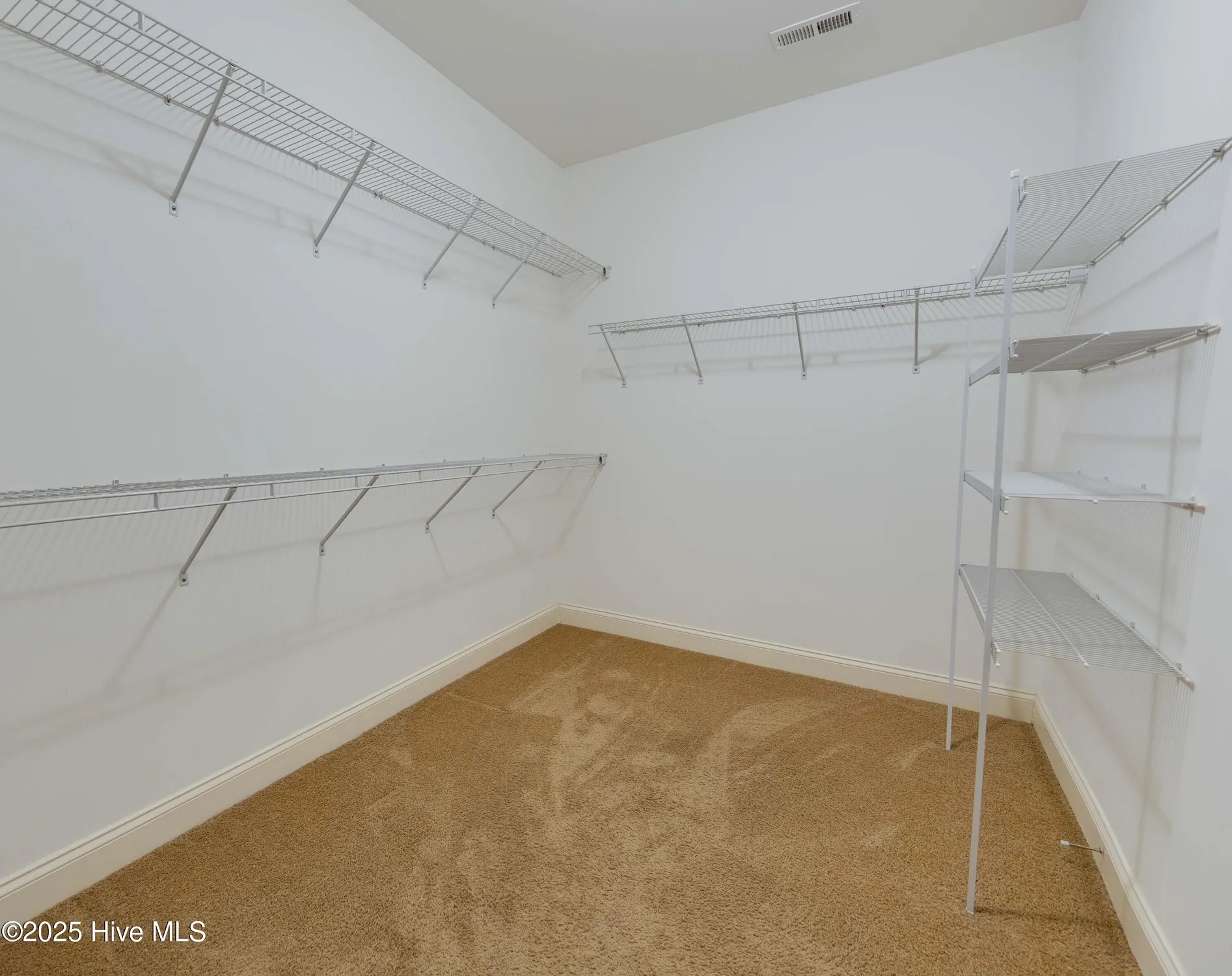 Property Slideshow image 33 of 50 | 5225 national garden trl, Winnabow, NC, 28479