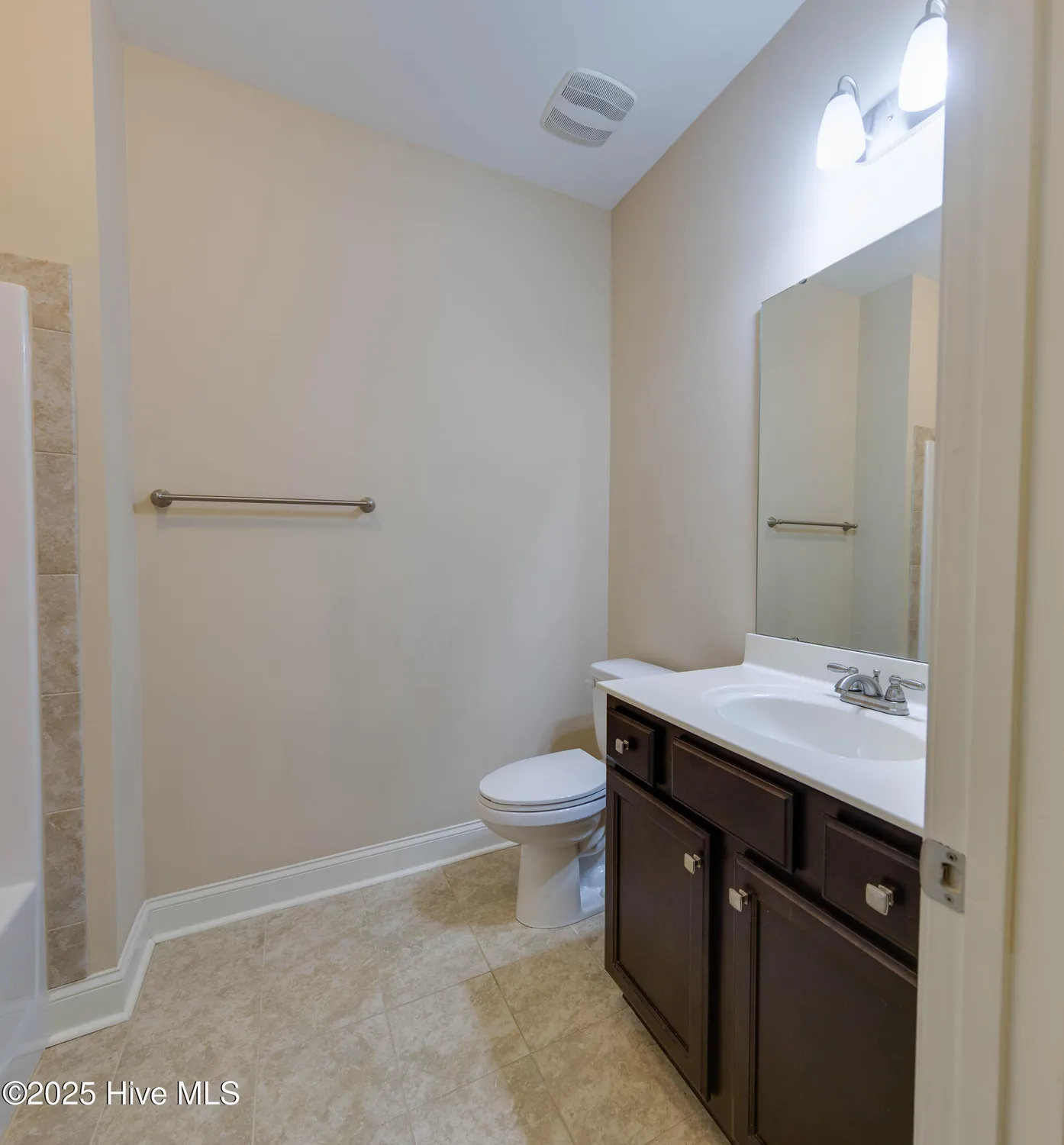 Property Slideshow image 21 of 50 | 5225 national garden trl, Winnabow, NC, 28479