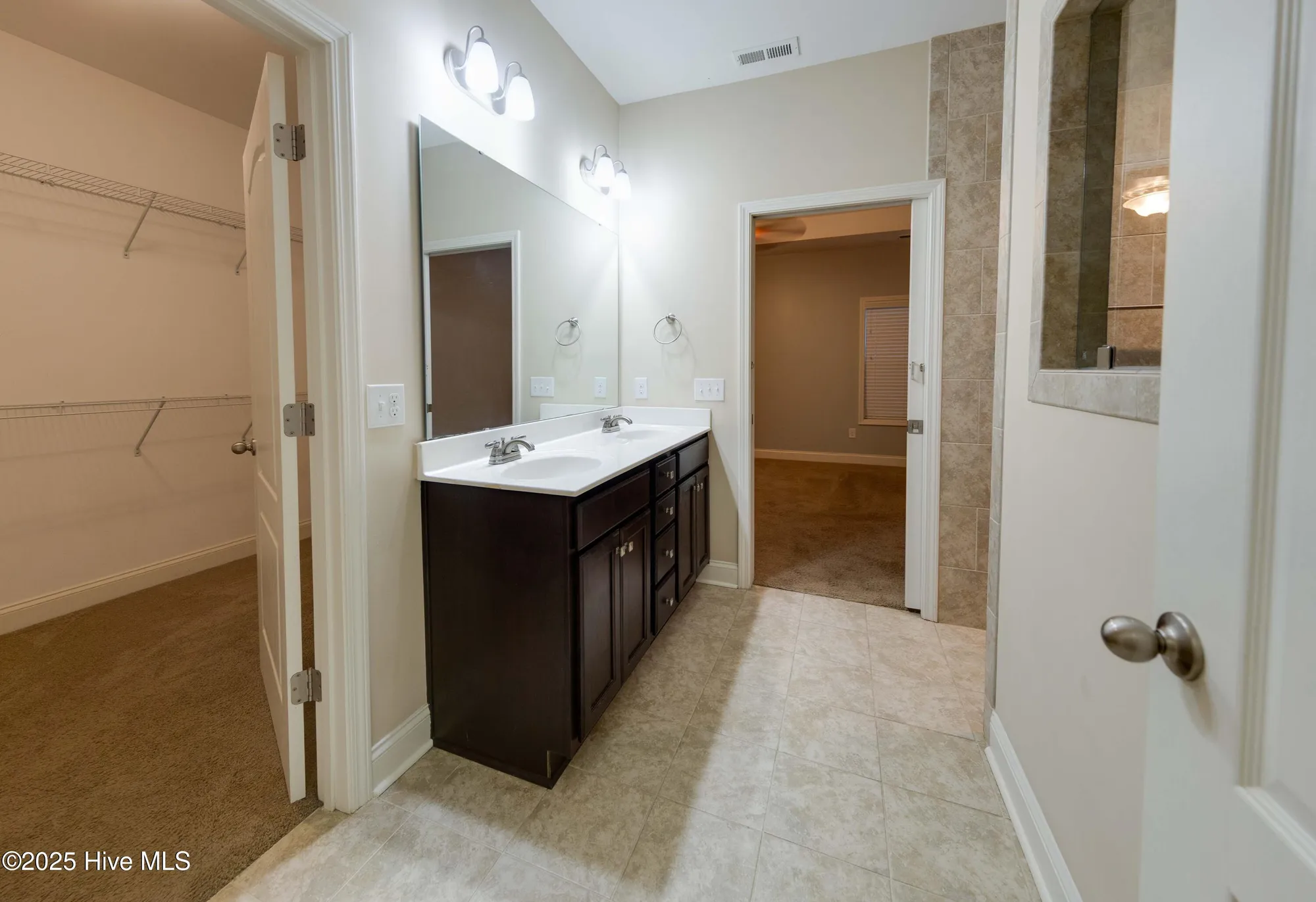 Property Slideshow image 30 of 50 | 5225 national garden trl, Winnabow, NC, 28479