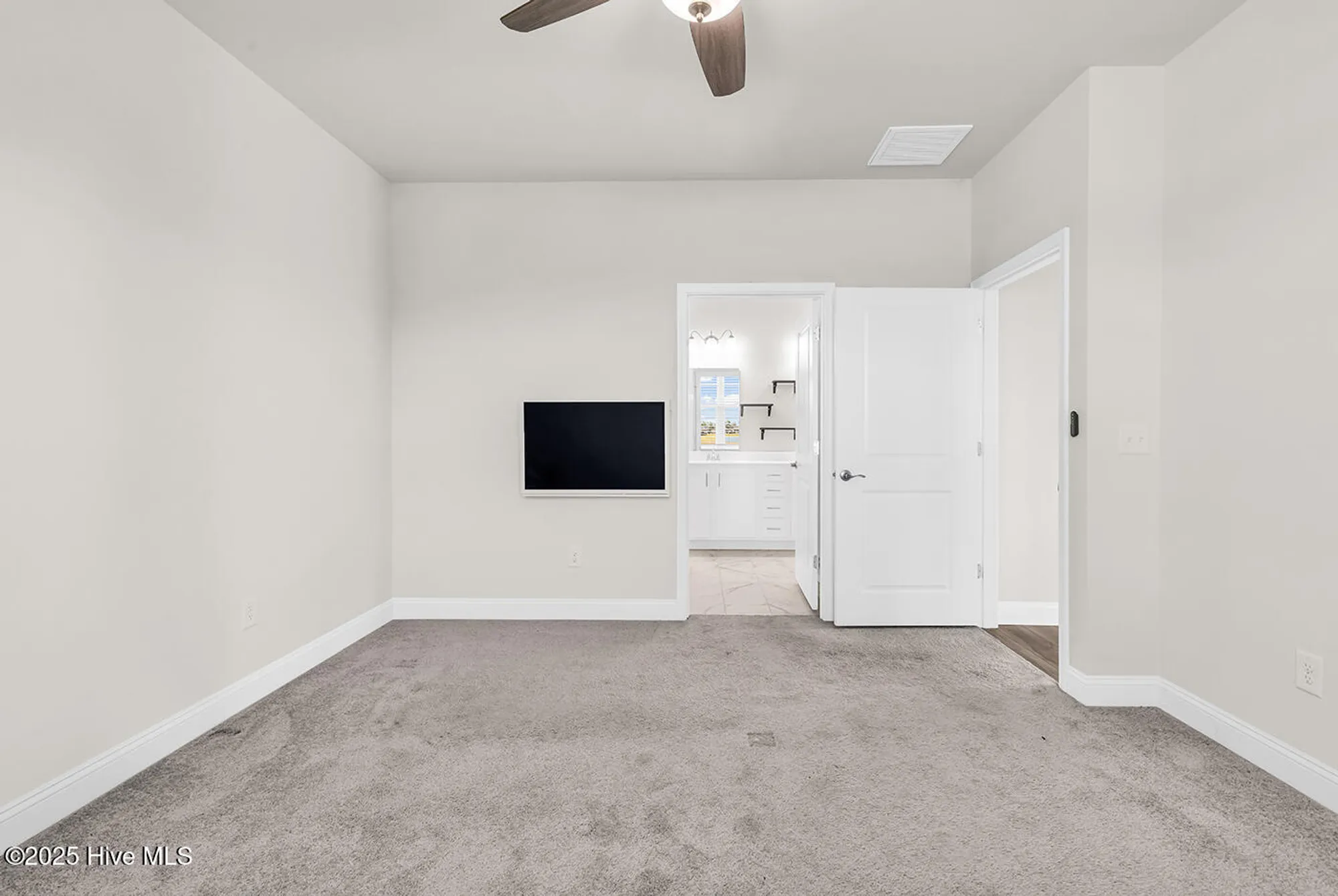 Property Slideshow image 32 of 58 | 1504 creek ridge ln, Carolina Shores, NC, 28467