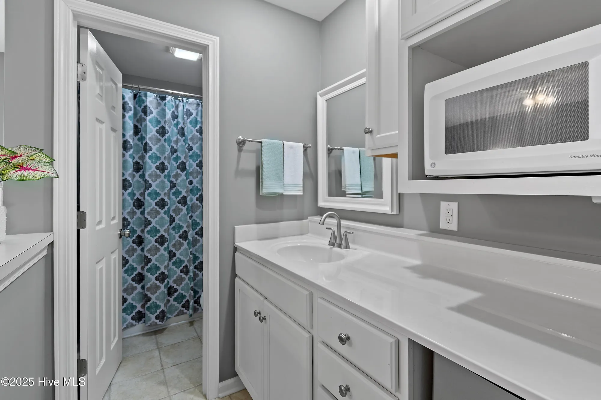 Property Slideshow image 25 of 43 | 3350 club villa dr 1605, Southport, NC, 28461