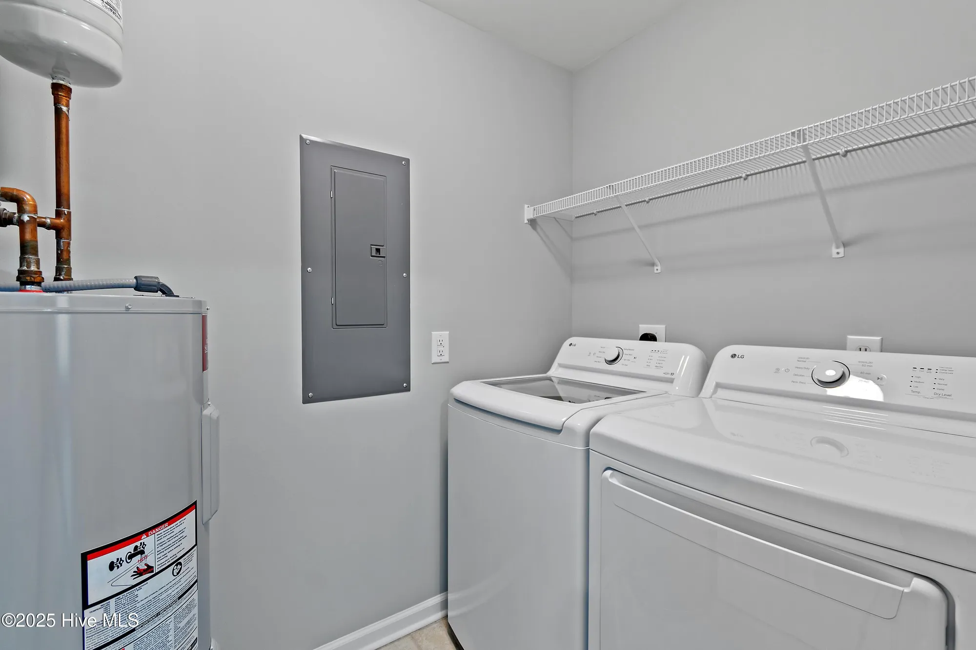 Property Slideshow image 20 of 43 | 3350 club villa dr 1605, Southport, NC, 28461