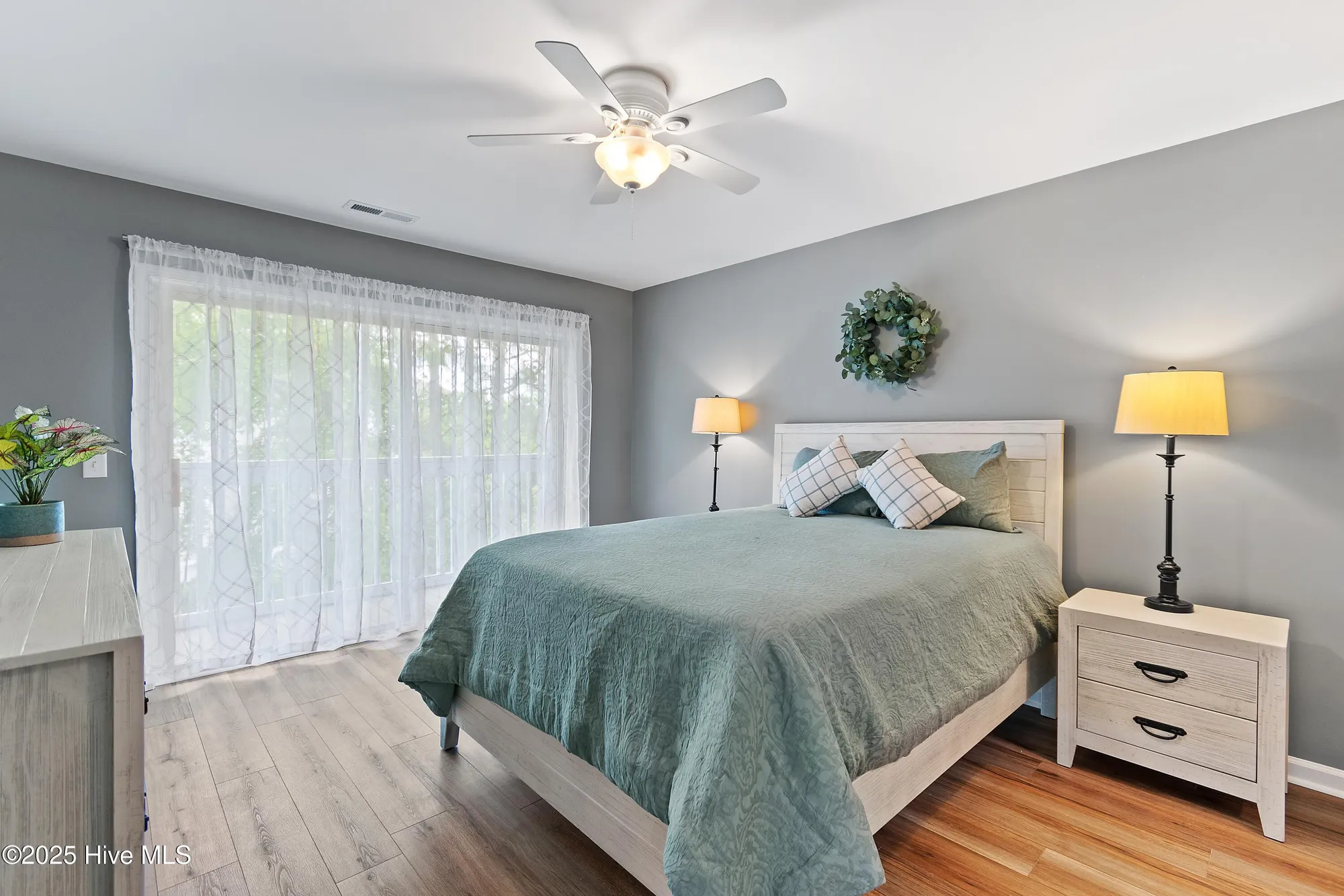 Property Slideshow image 14 of 43 | 3350 club villa dr 1605, Southport, NC, 28461