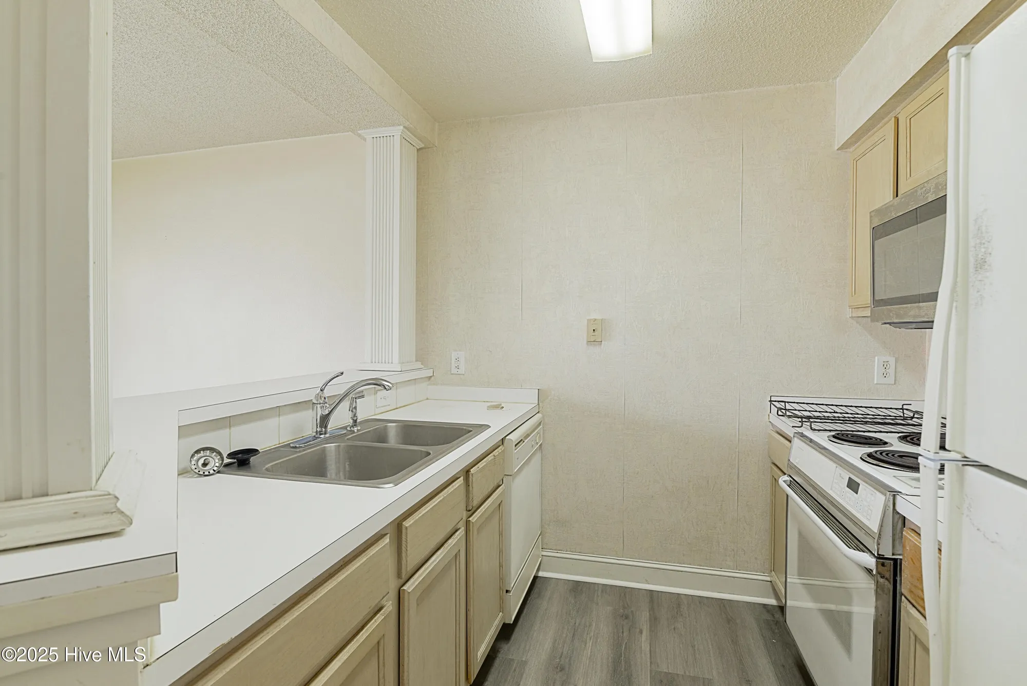 Property Slideshow image 13 of 29 | 330 s middleton dr 306, Calabash, NC, 28467