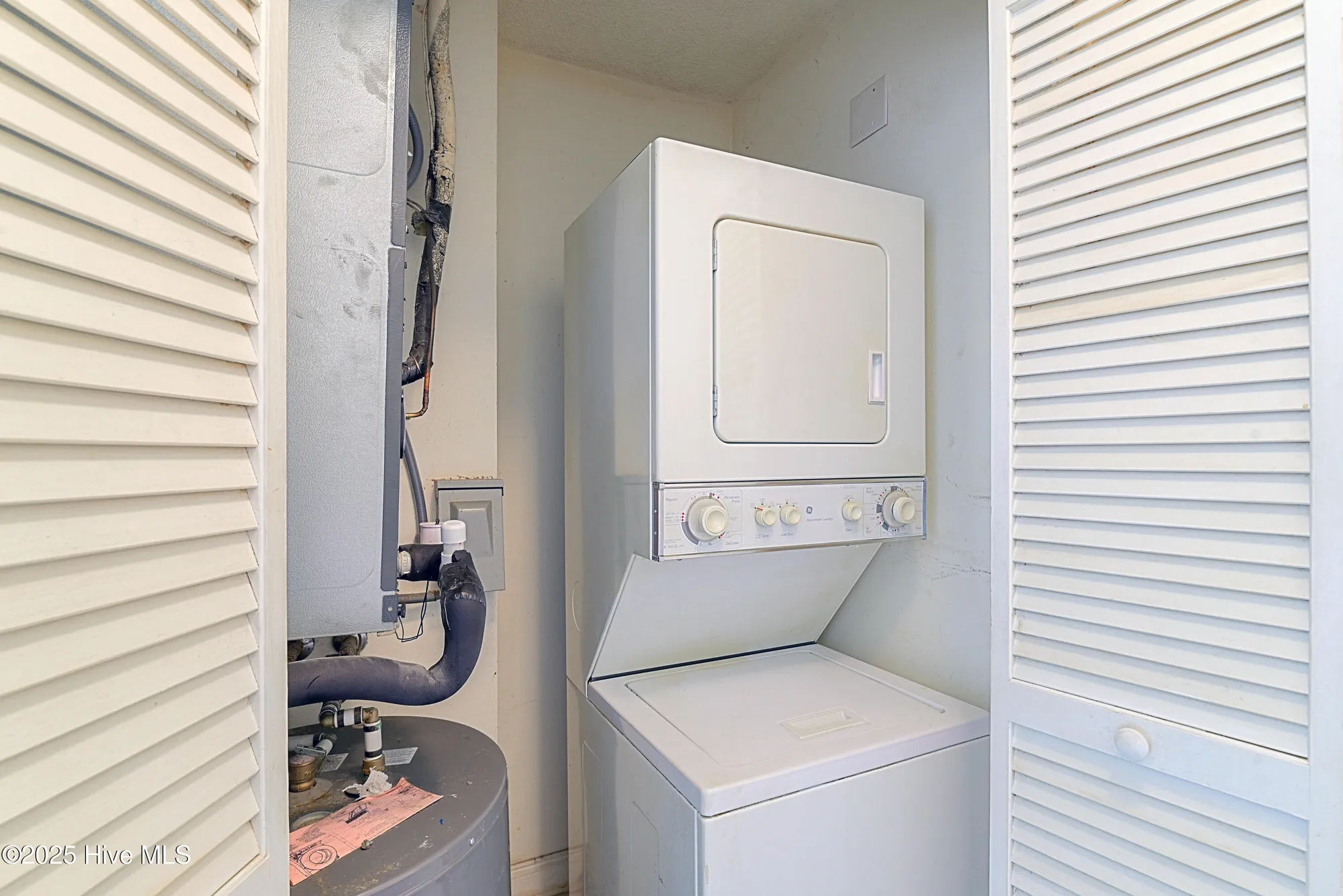 Property Slideshow image 10 of 29 | 330 s middleton dr 306, Calabash, NC, 28467