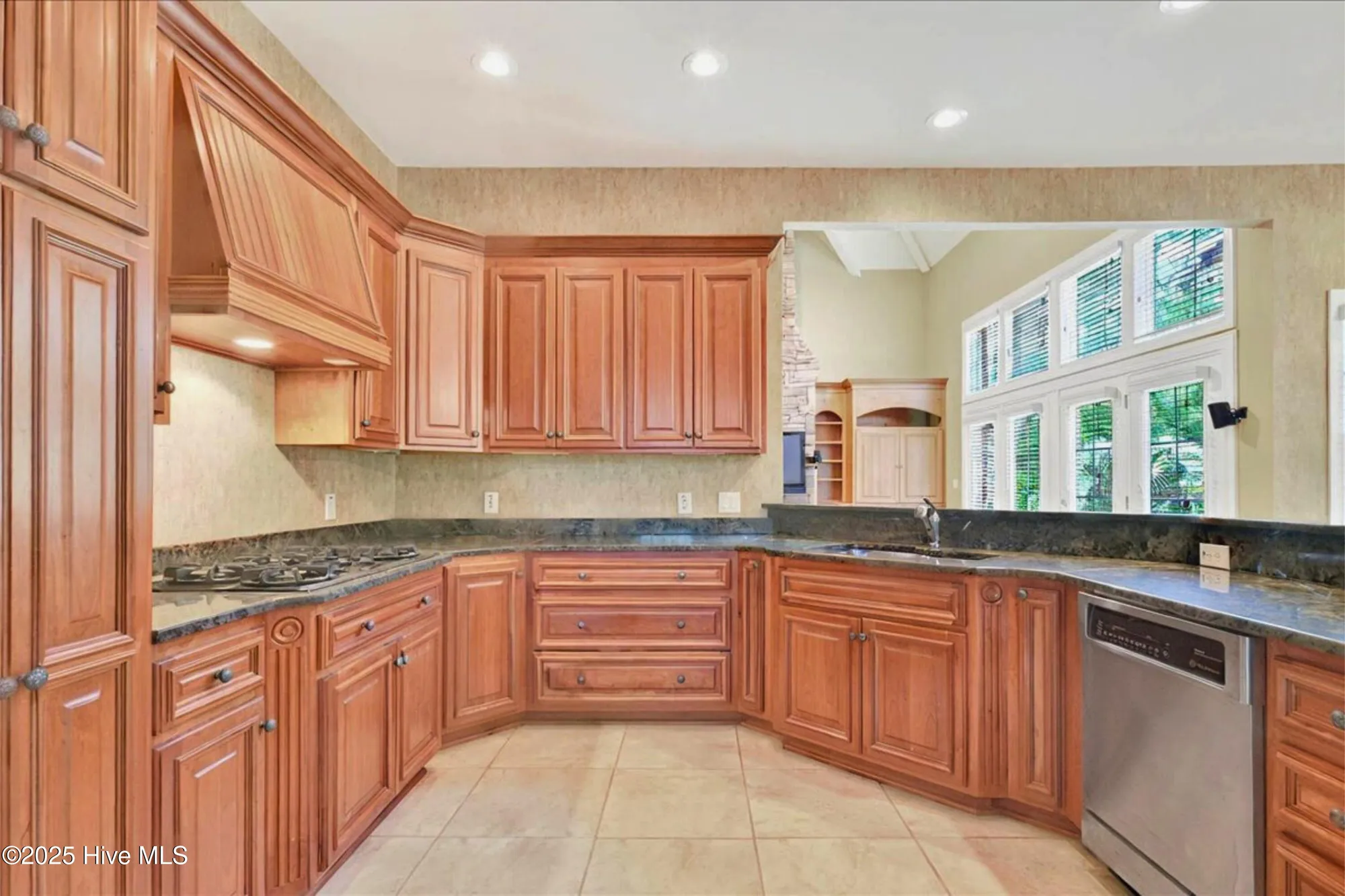 Property Slideshow image 19 of 67 | 79 windsor cir sw, Ocean Isle Beach, NC, 28469