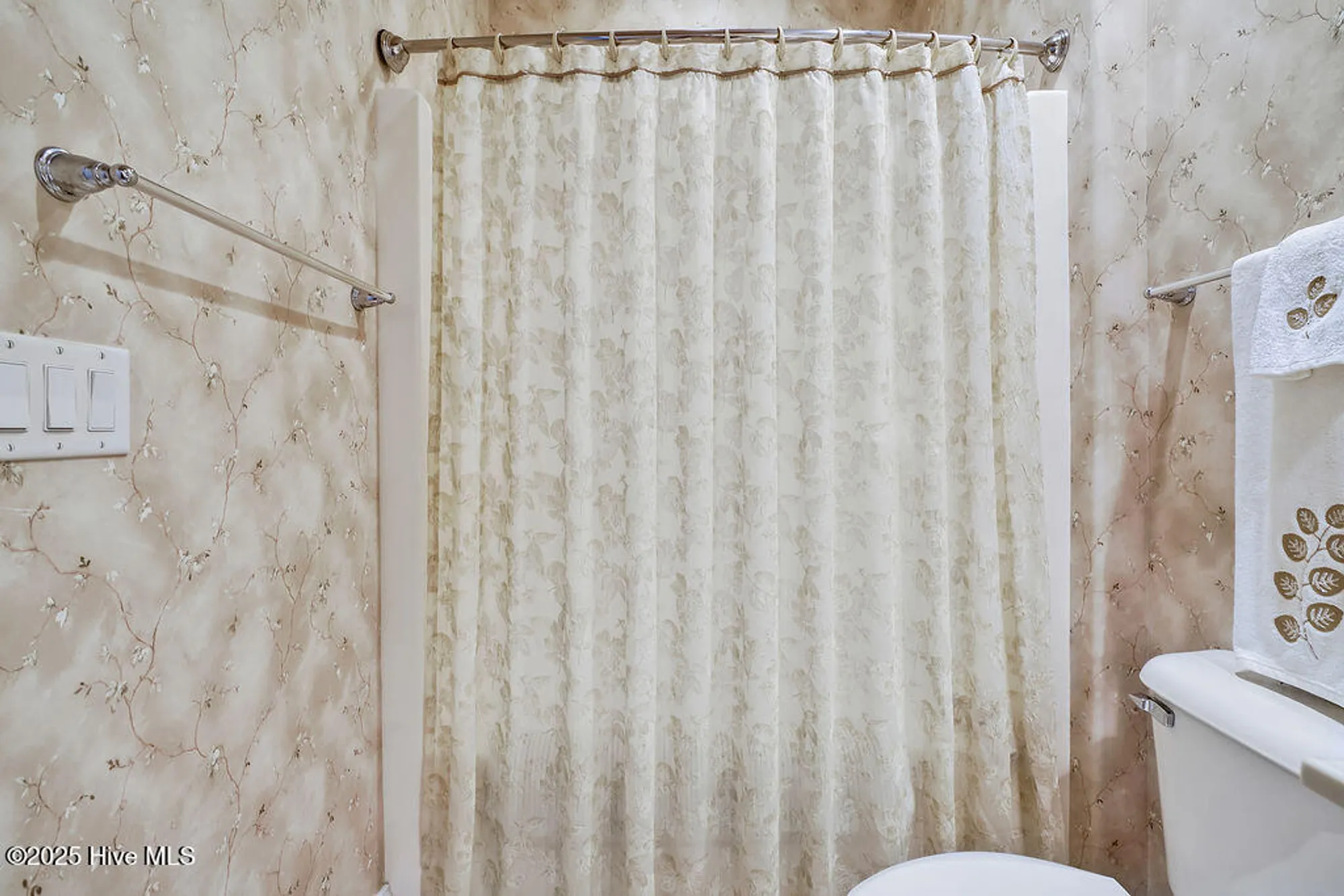 Property Slideshow image 18 of 59 | 3284 gardenwood dr, Leland, NC, 28451