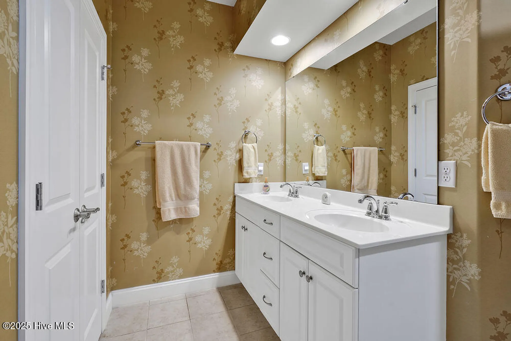 Property Slideshow image 21 of 59 | 3284 gardenwood dr, Leland, NC, 28451