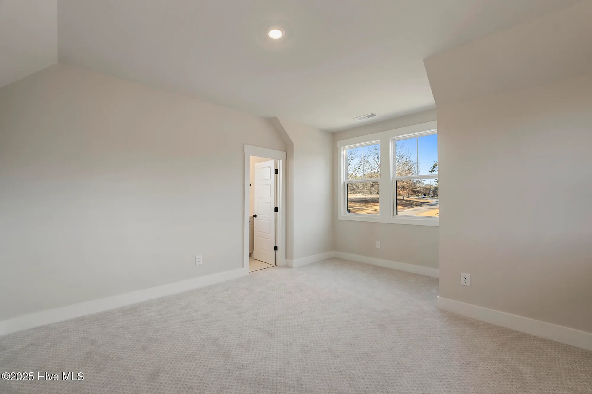 Property Slideshow image 32 of 36 | 115 s middleton dr, Calabash, NC, 28467