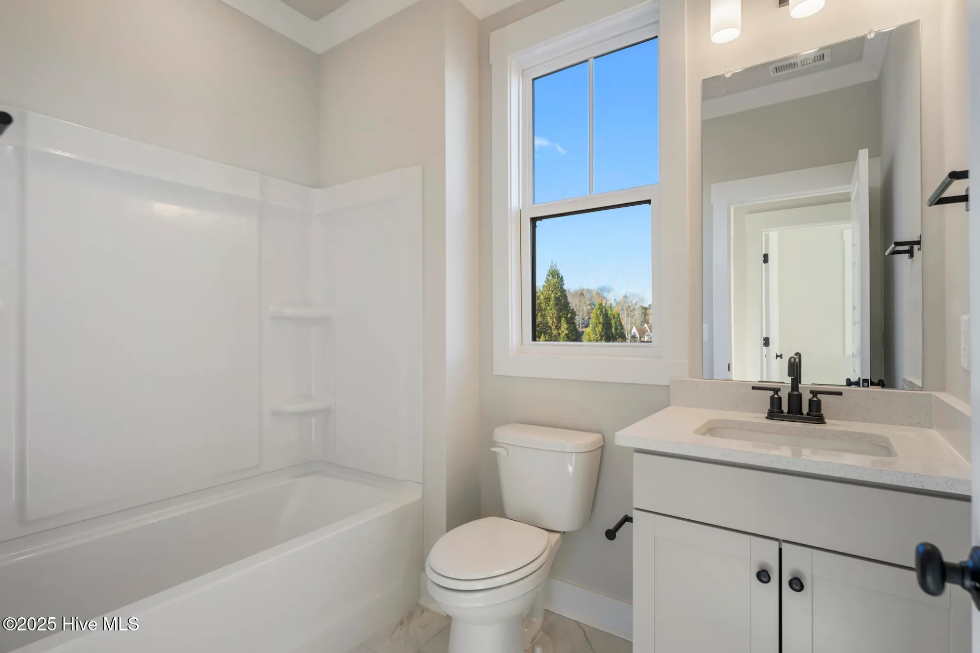 Property Slideshow image 29 of 36 | 115 s middleton dr, Calabash, NC, 28467