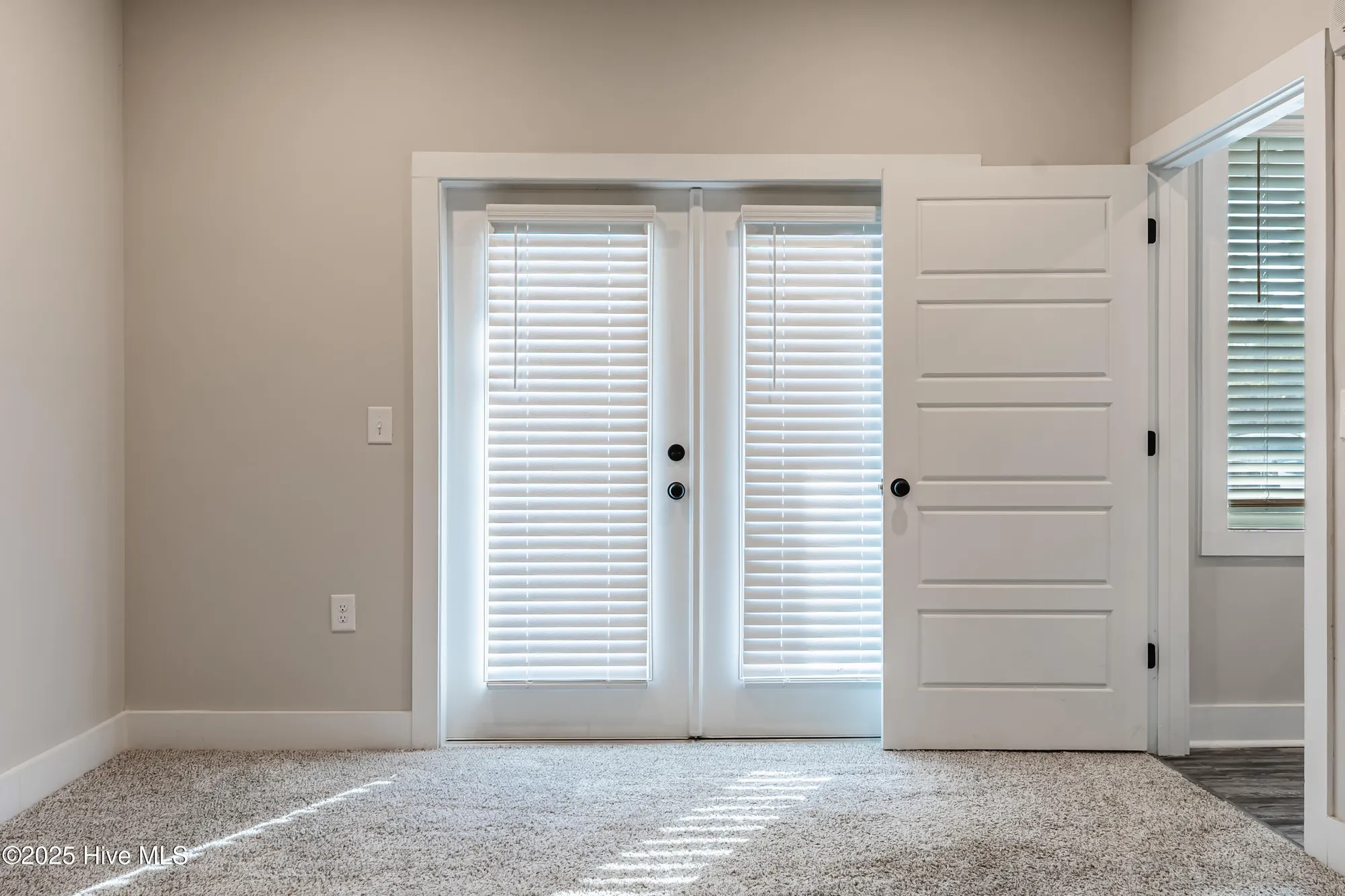 Property Slideshow image 14 of 36 | 395 s crow creek dr 1601, Calabash, NC, 28467